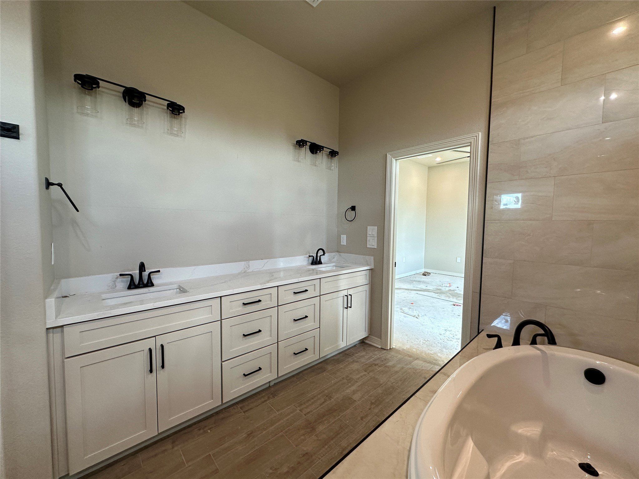 131 Lasso Loop. Lorena, TX 76655