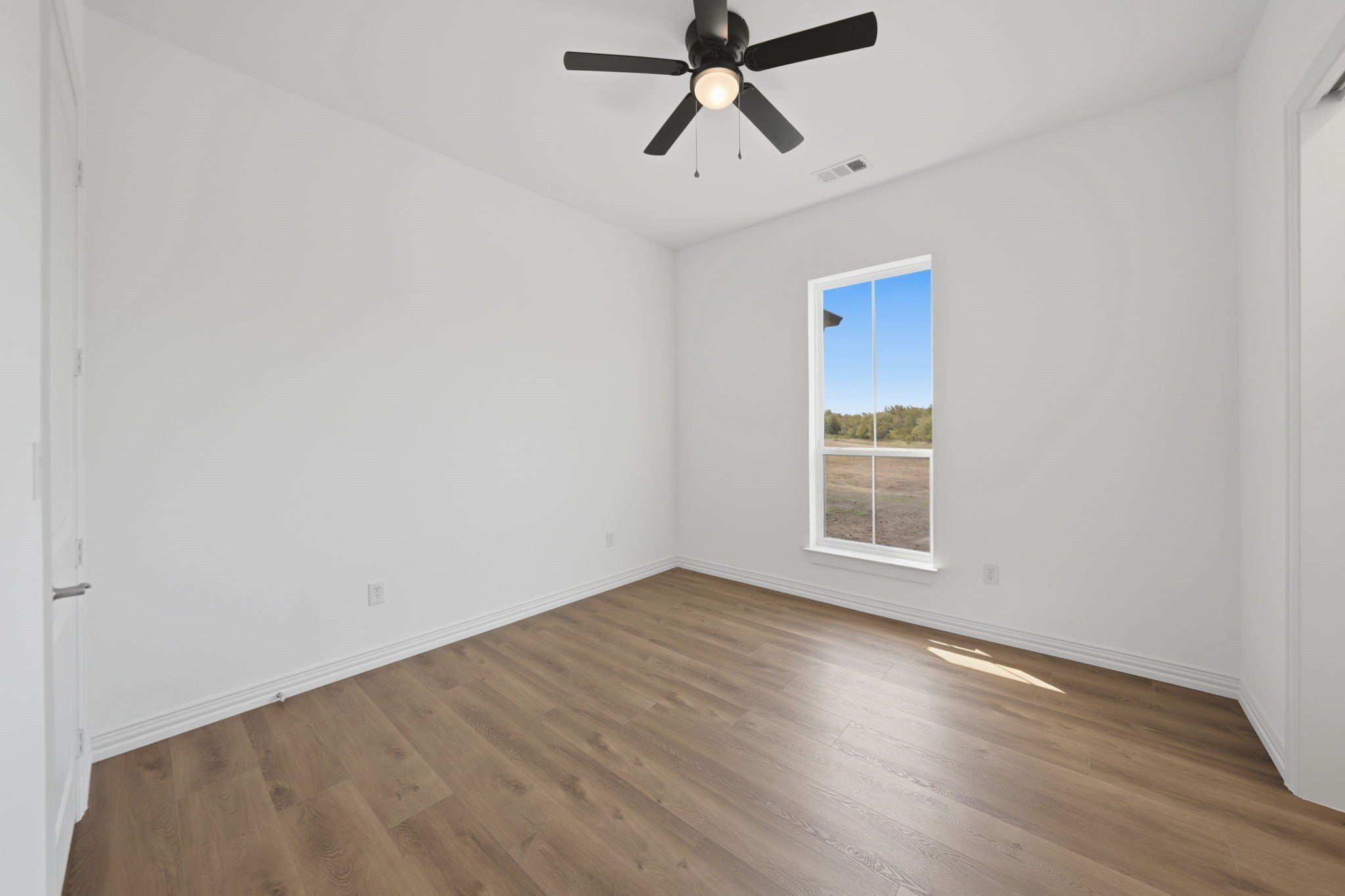 13929 Jackson Road. Krum, TX 76249