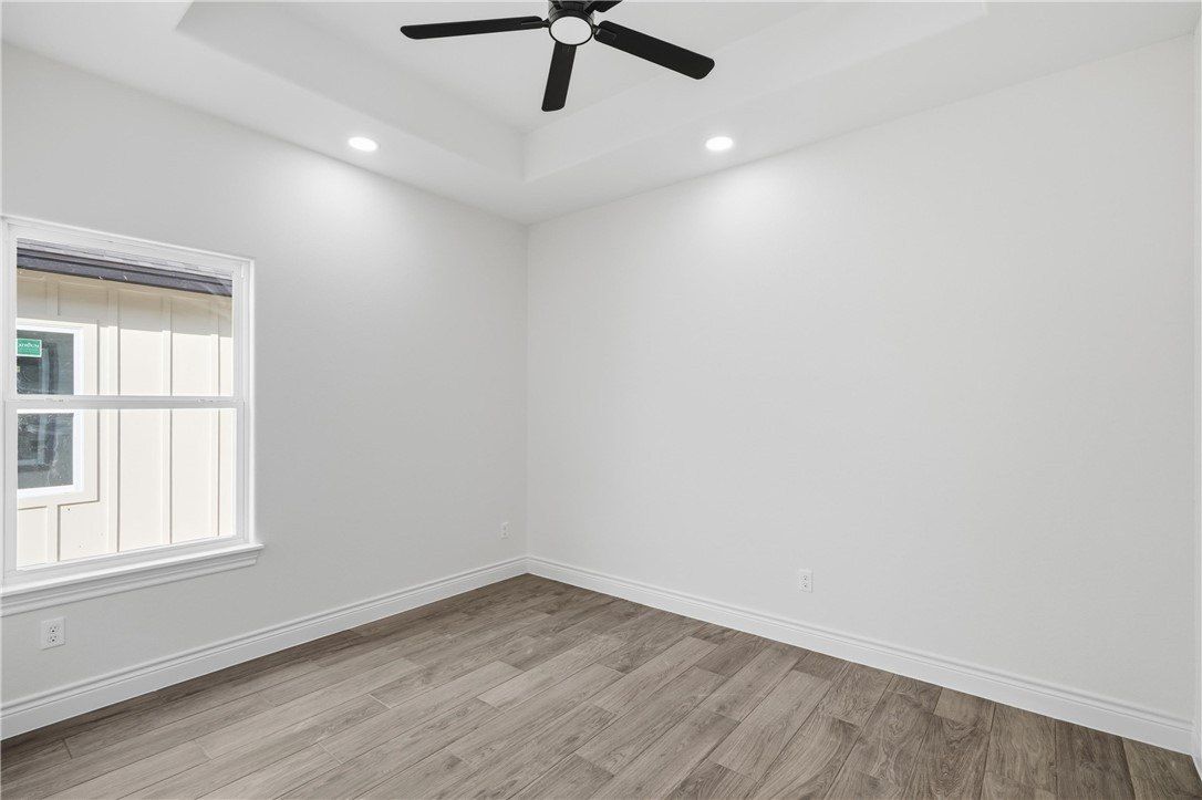 1041 S Mccampbell. Aransas Pass, TX 78336