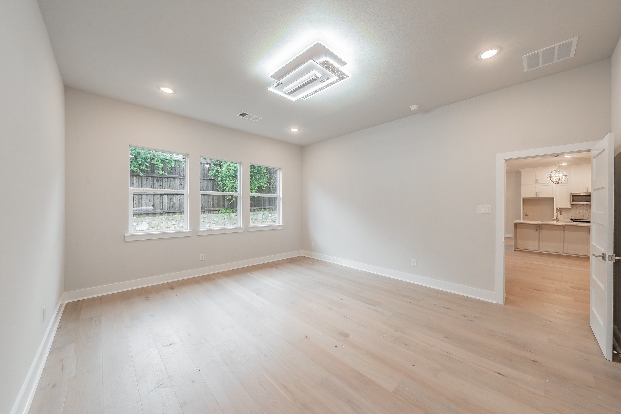6421 St George Court. North Richland Hills, TX 76180