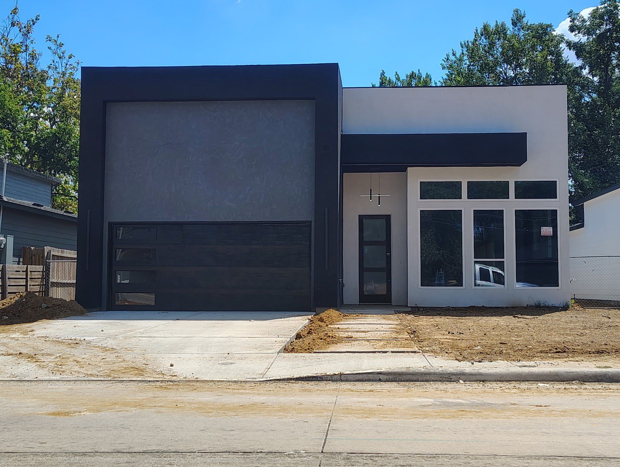 4536 Luzon Street. Dallas, TX 75216