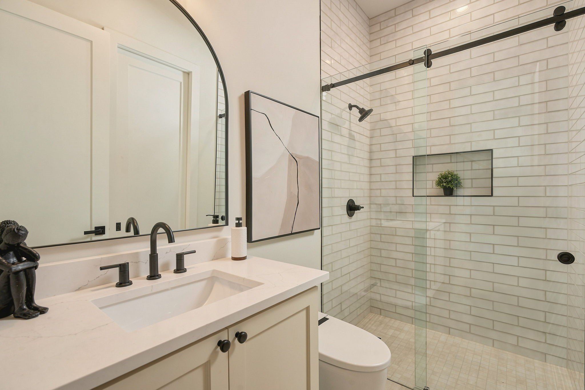 3813 Durango Drive. Dallas, TX 75220