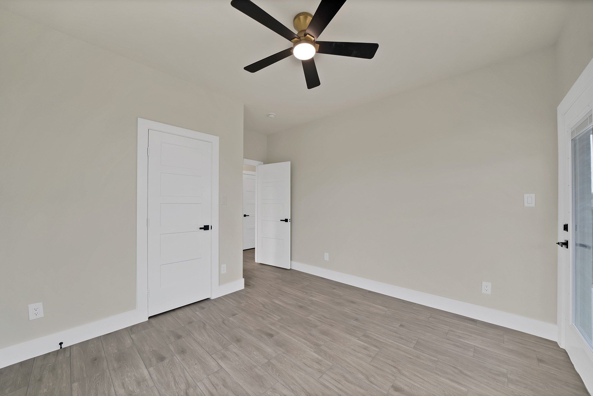 2925 River Ridge Court. Granbury, TX 76048