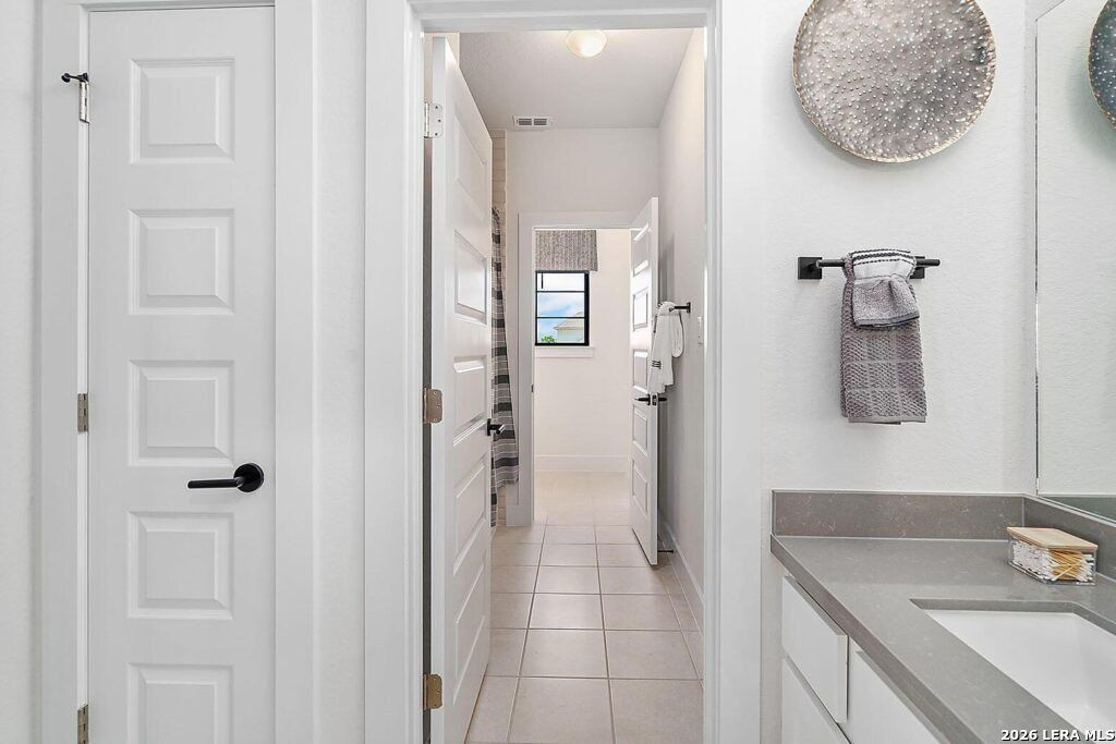 5008 Everly Ter. San Antonio, TX 78263