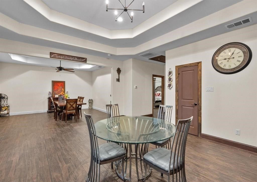 6049 County Road 1030 B. Rice, TX 75155