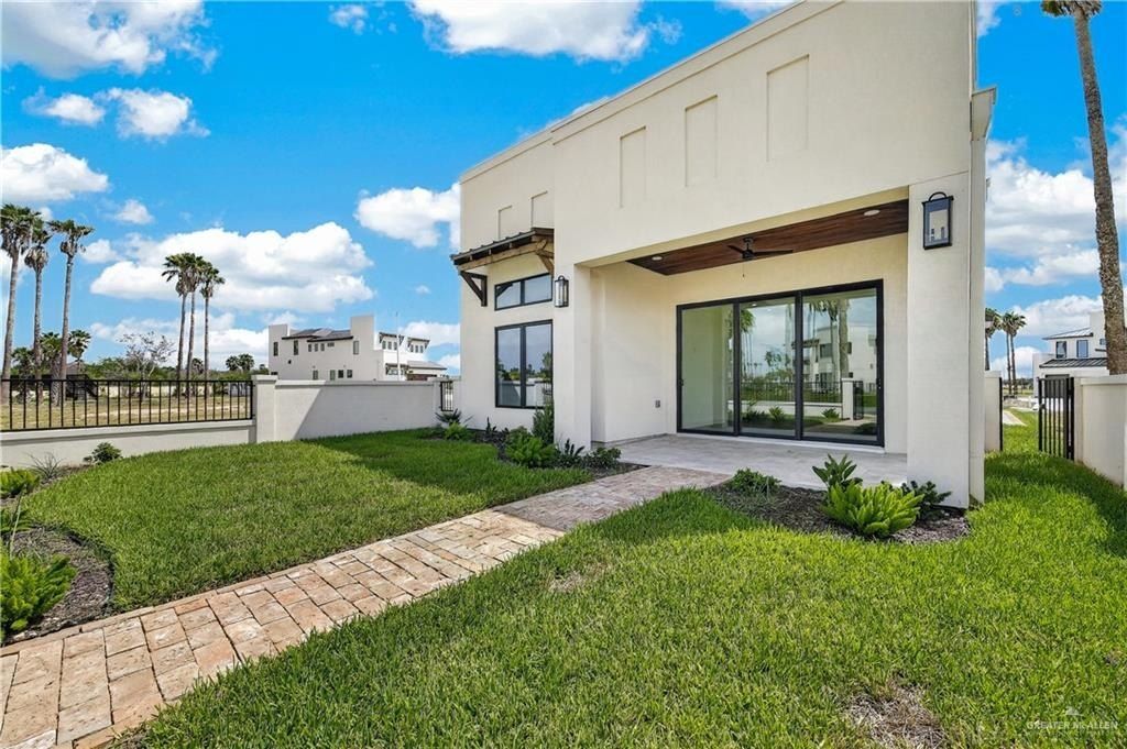 4218 Lily Pad Avenue. Edinburg, TX 78542