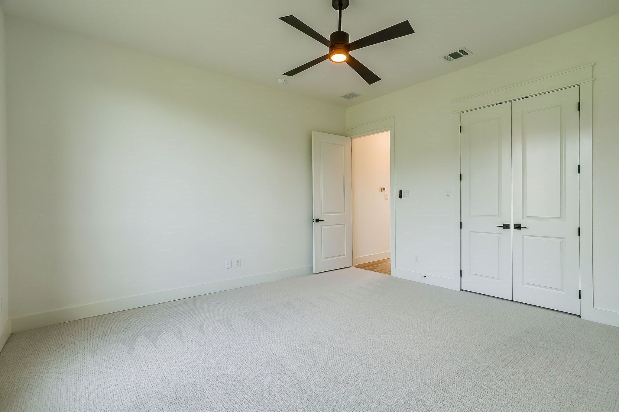 1038 Deer Island Court. Azle, TX 76020
