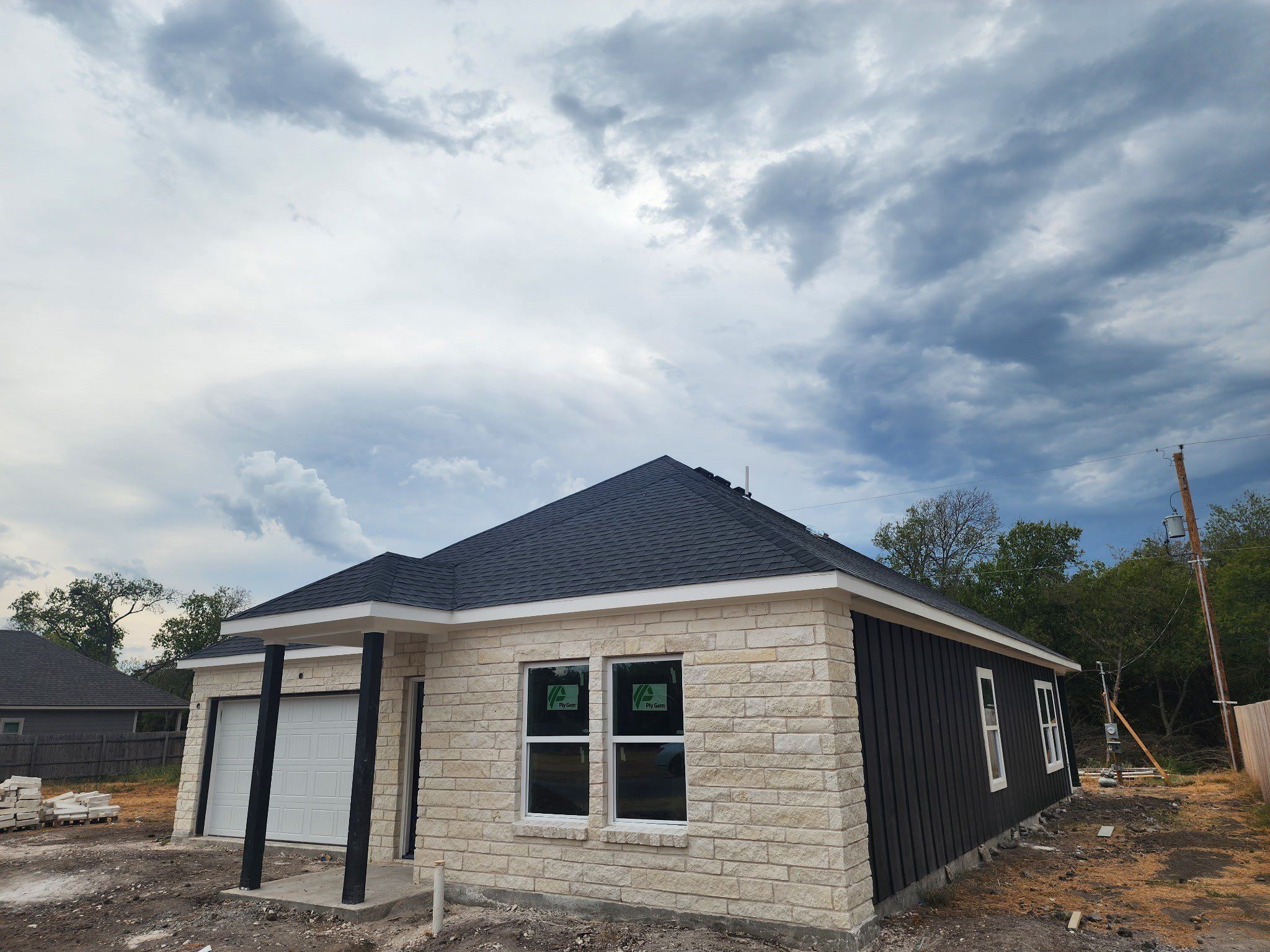 2516 Sheraton Drive. Fort Worth, TX 76105