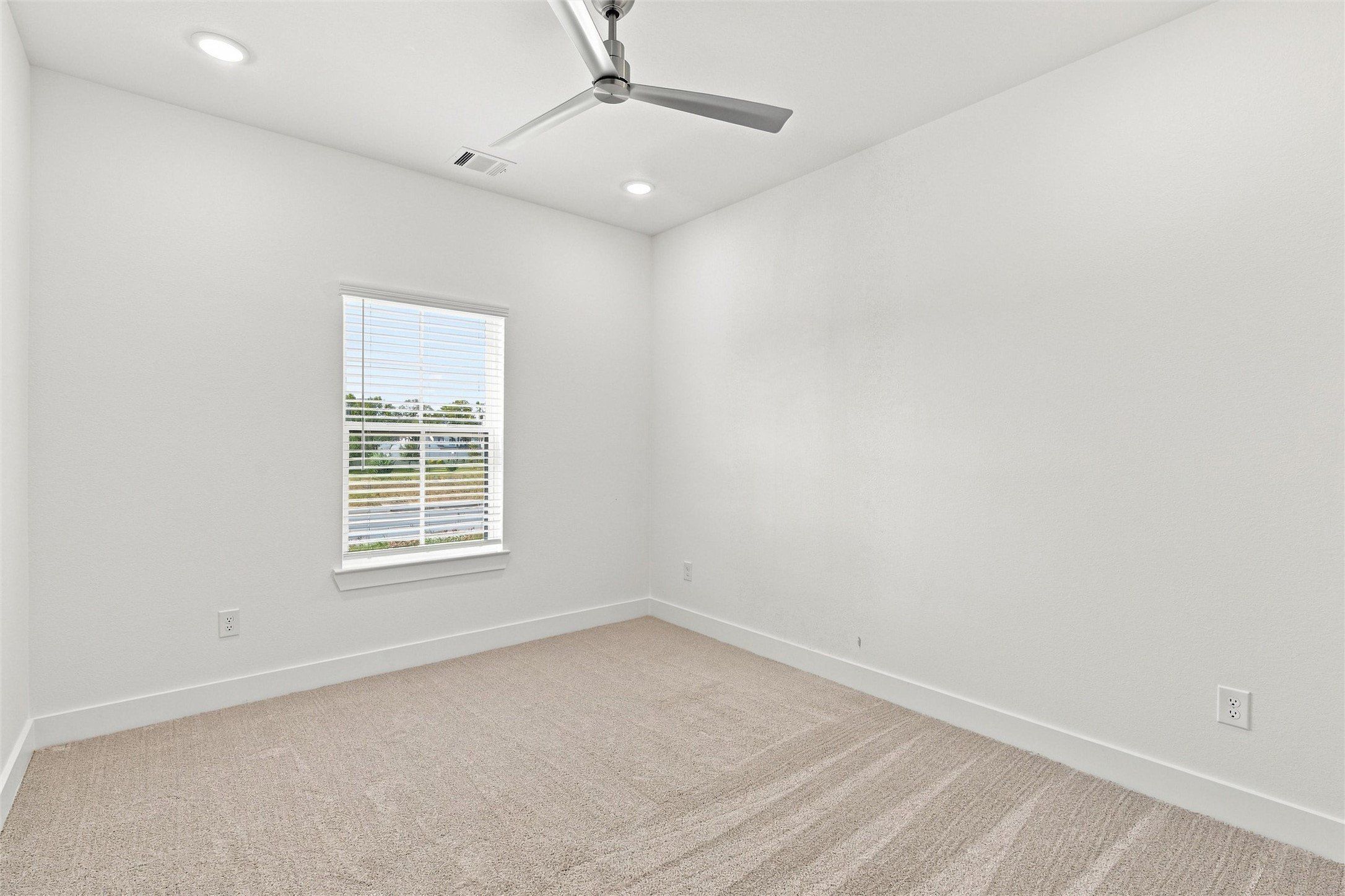 13045 Rainier Drive. Woodway, TX 76712