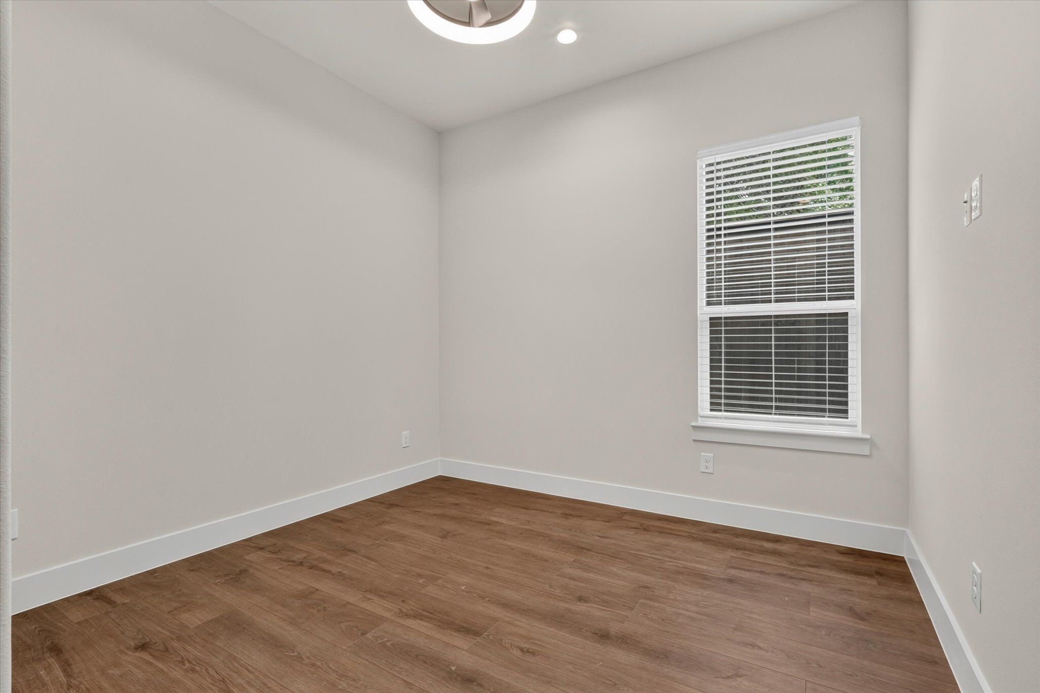 3210 Carpenter Avenue. Dallas, TX 75215