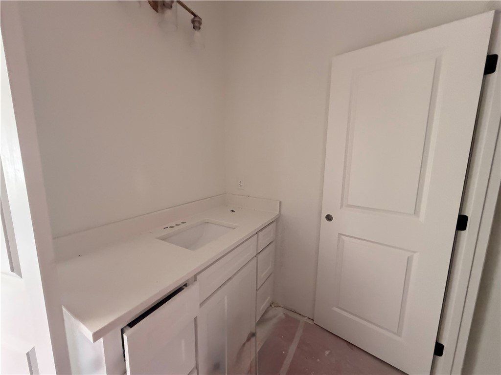 1806 Clapper Rail Drive. Portland, TX 78374