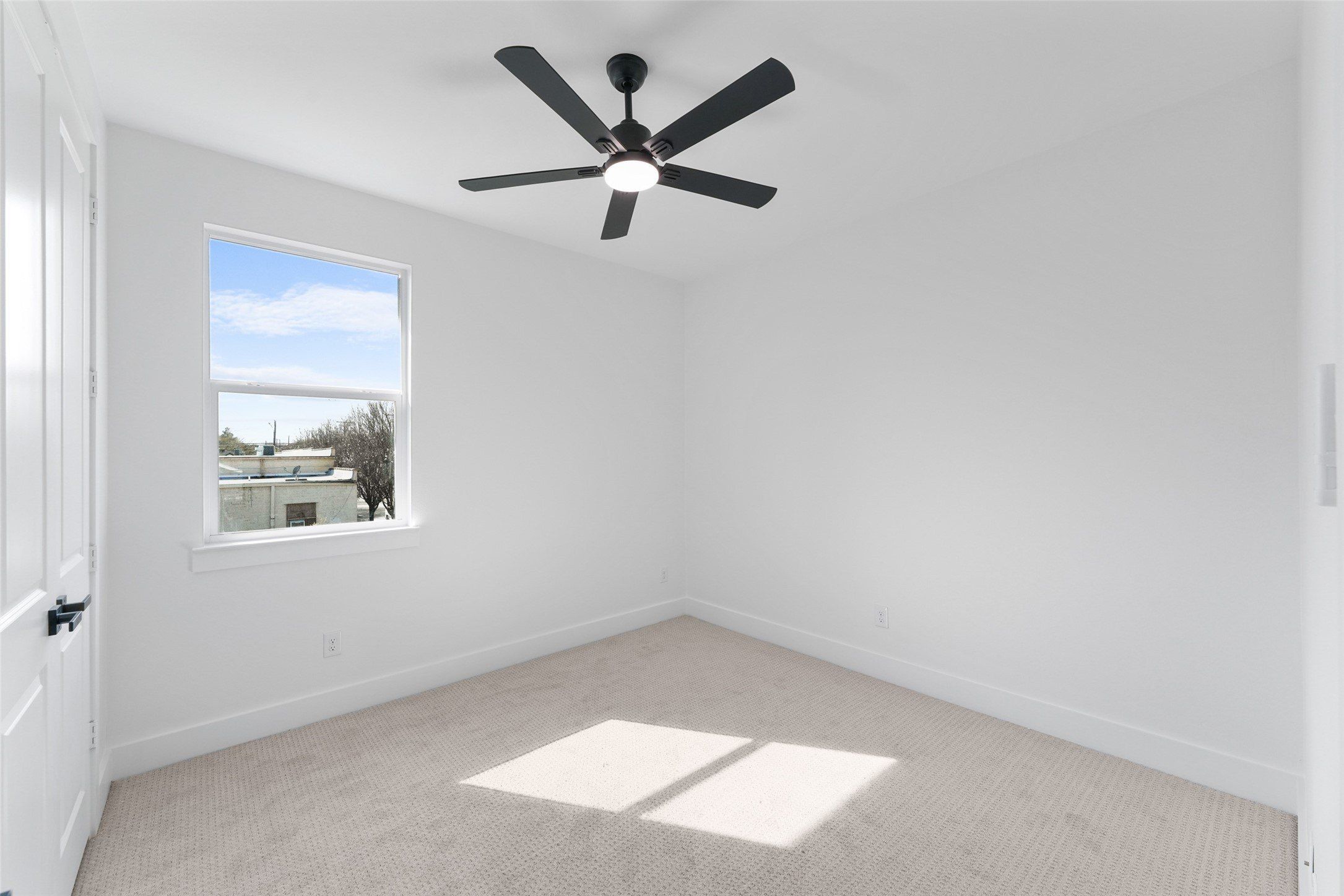 703 Buckalew Street. Dallas, TX 75208