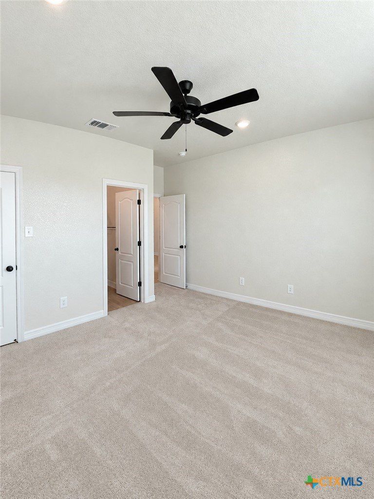 8003 Kelly Herring Lane. Killeen, TX 76542