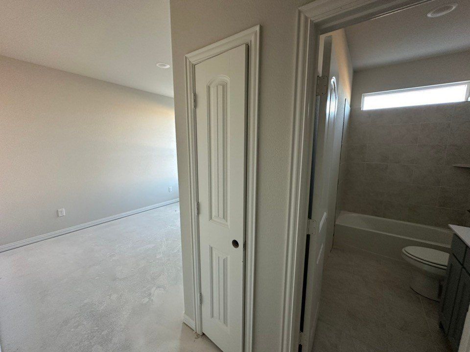 210 Horizon Road. Valley View, TX 76272