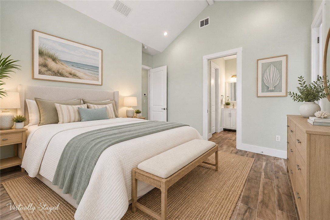 1007 S Live Oak Street. Rockport, TX 78382