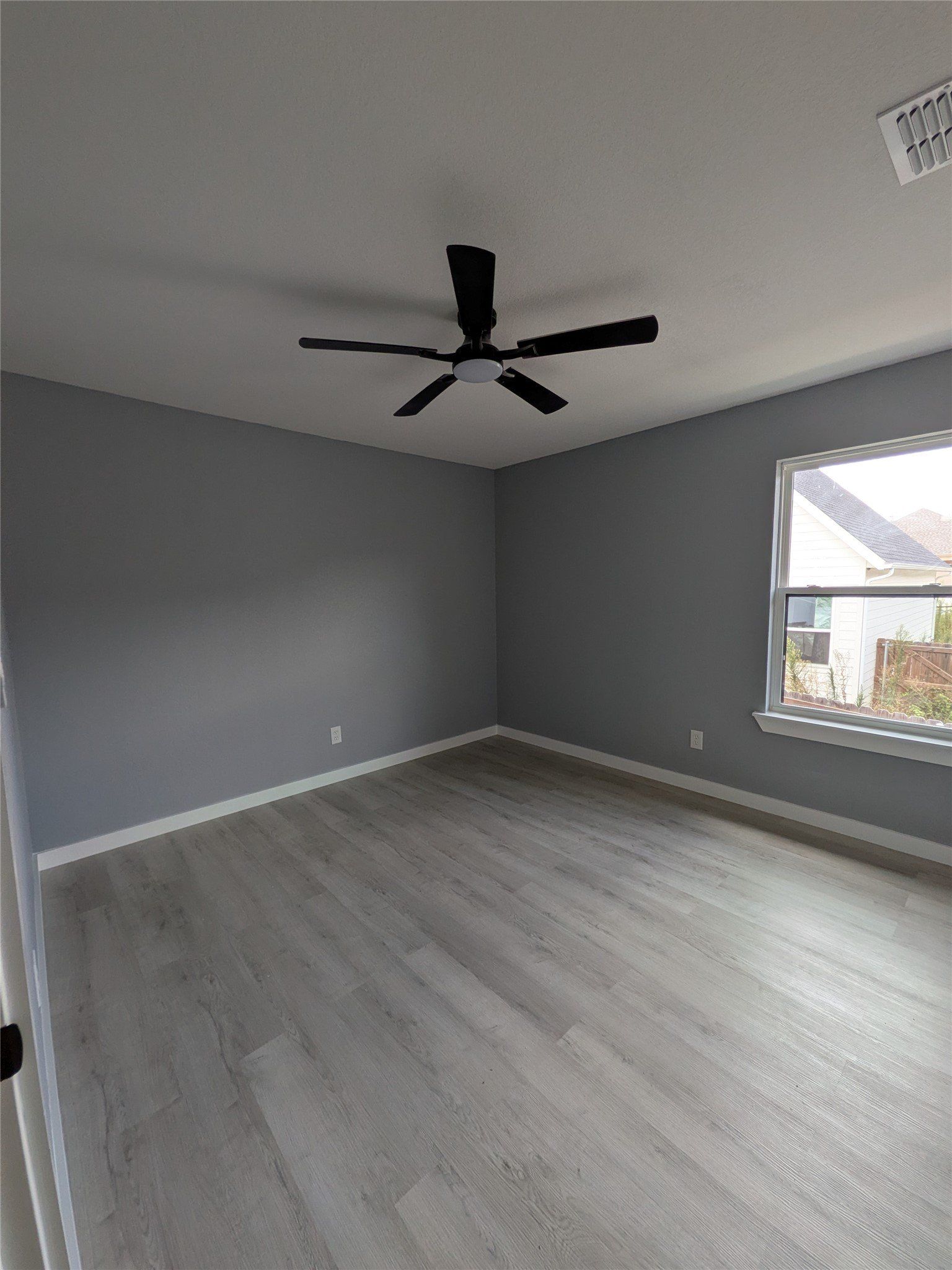 5523 San Jacinto Drive. Granbury, TX 76048