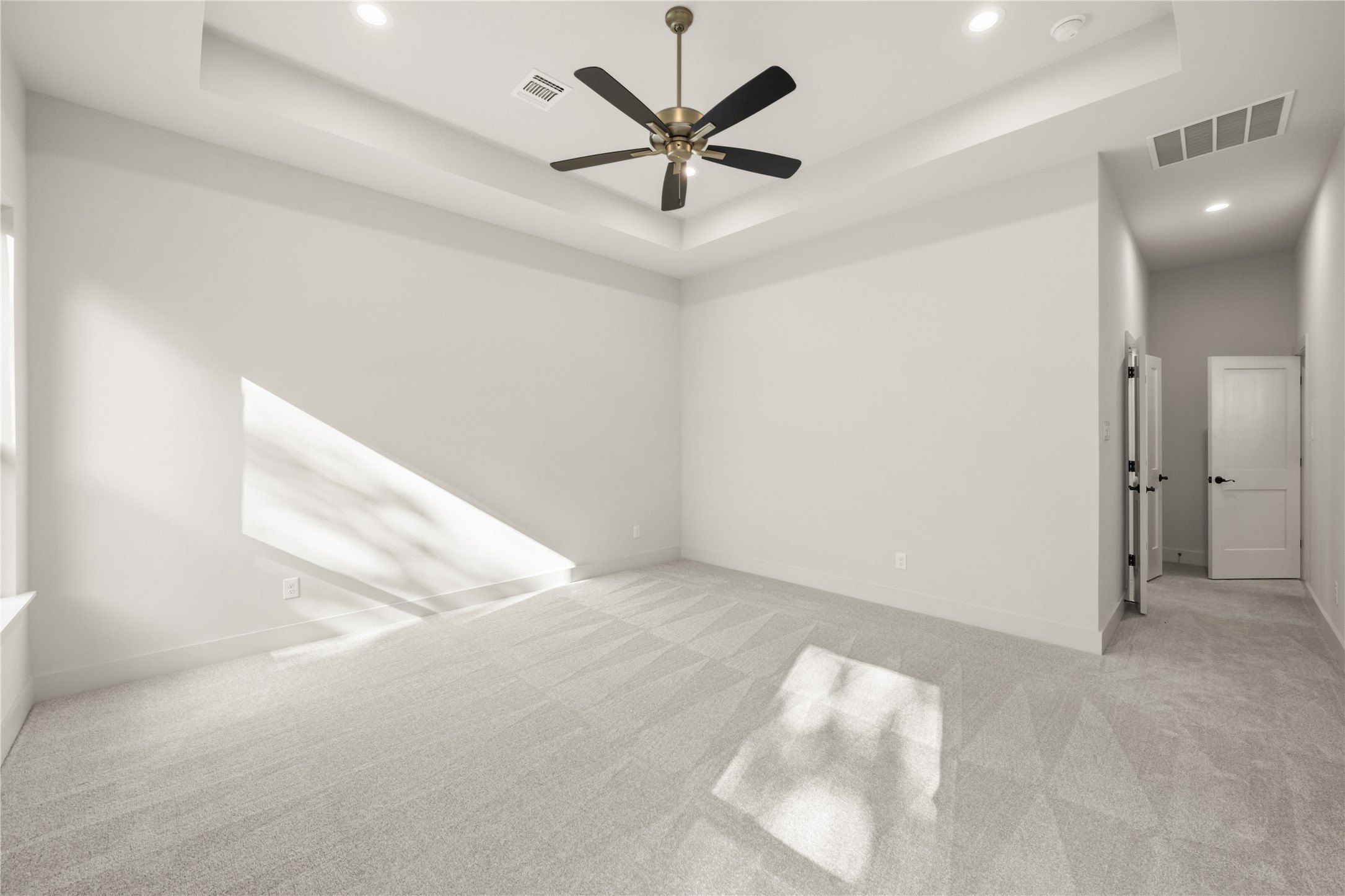 917 Boston Lane. River Oaks, TX 76114