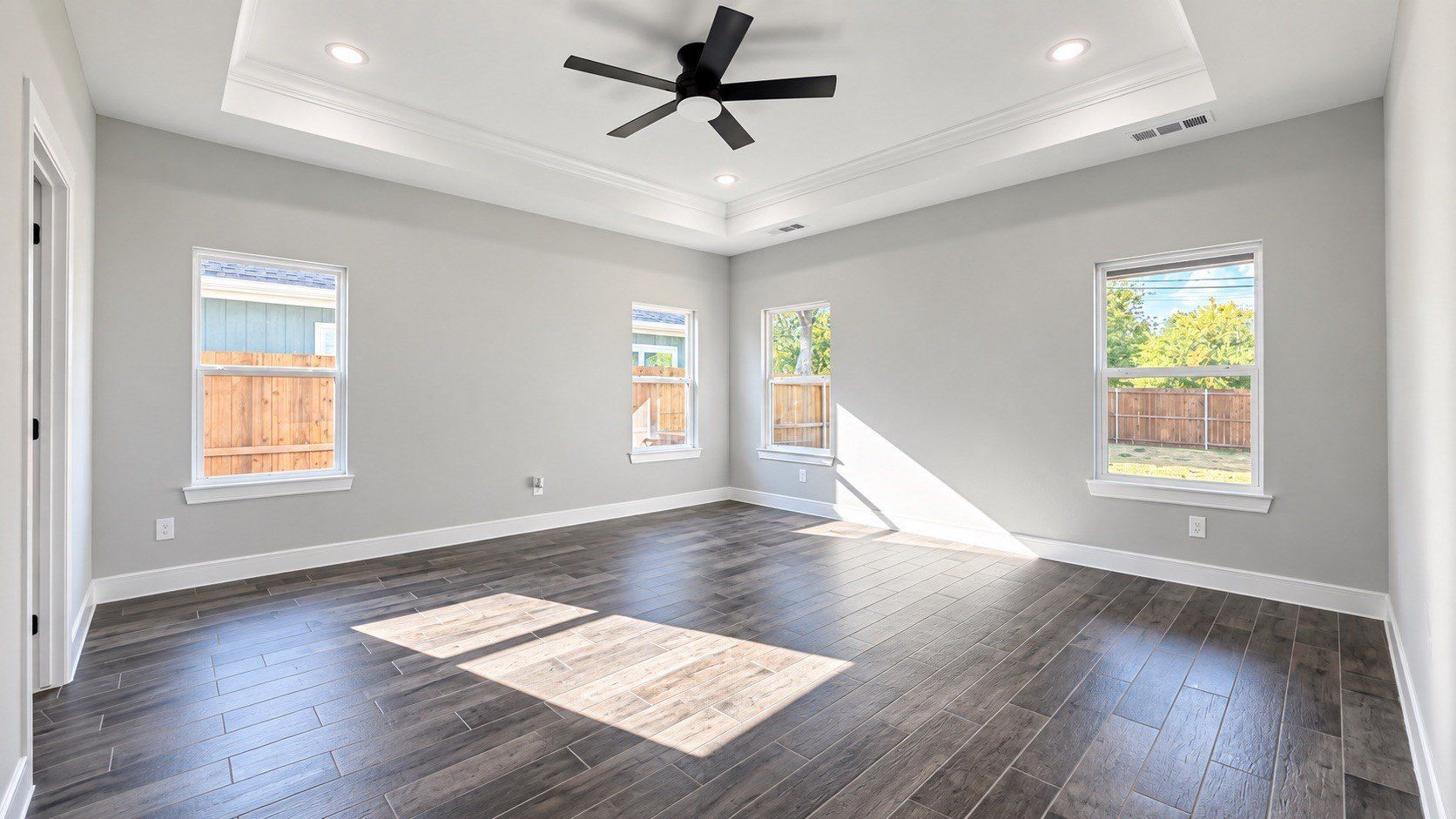 302 W Pine Street. Whitewright, TX 75491