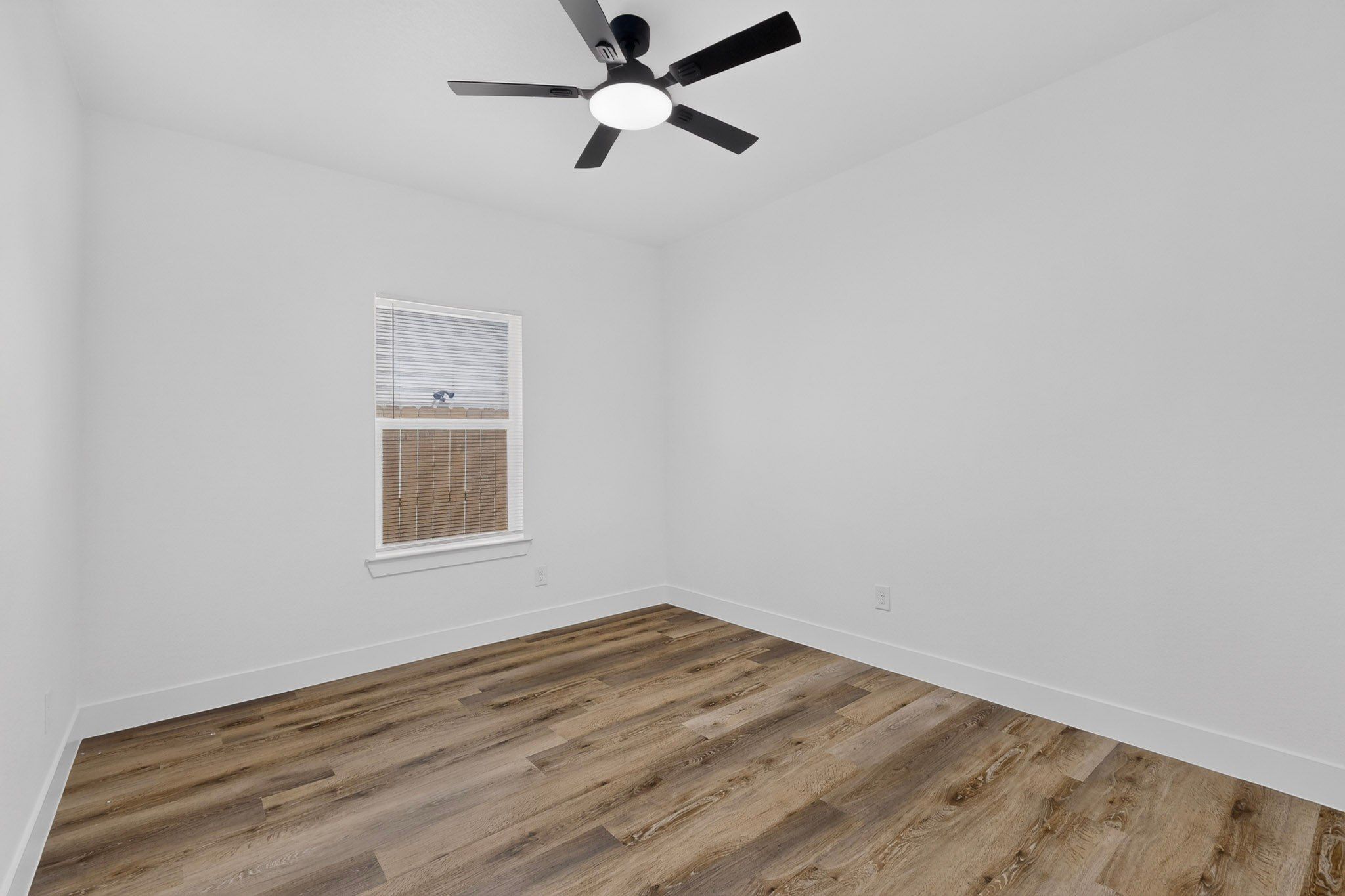 1308 E Collin Street. Corsicana, TX 75110
