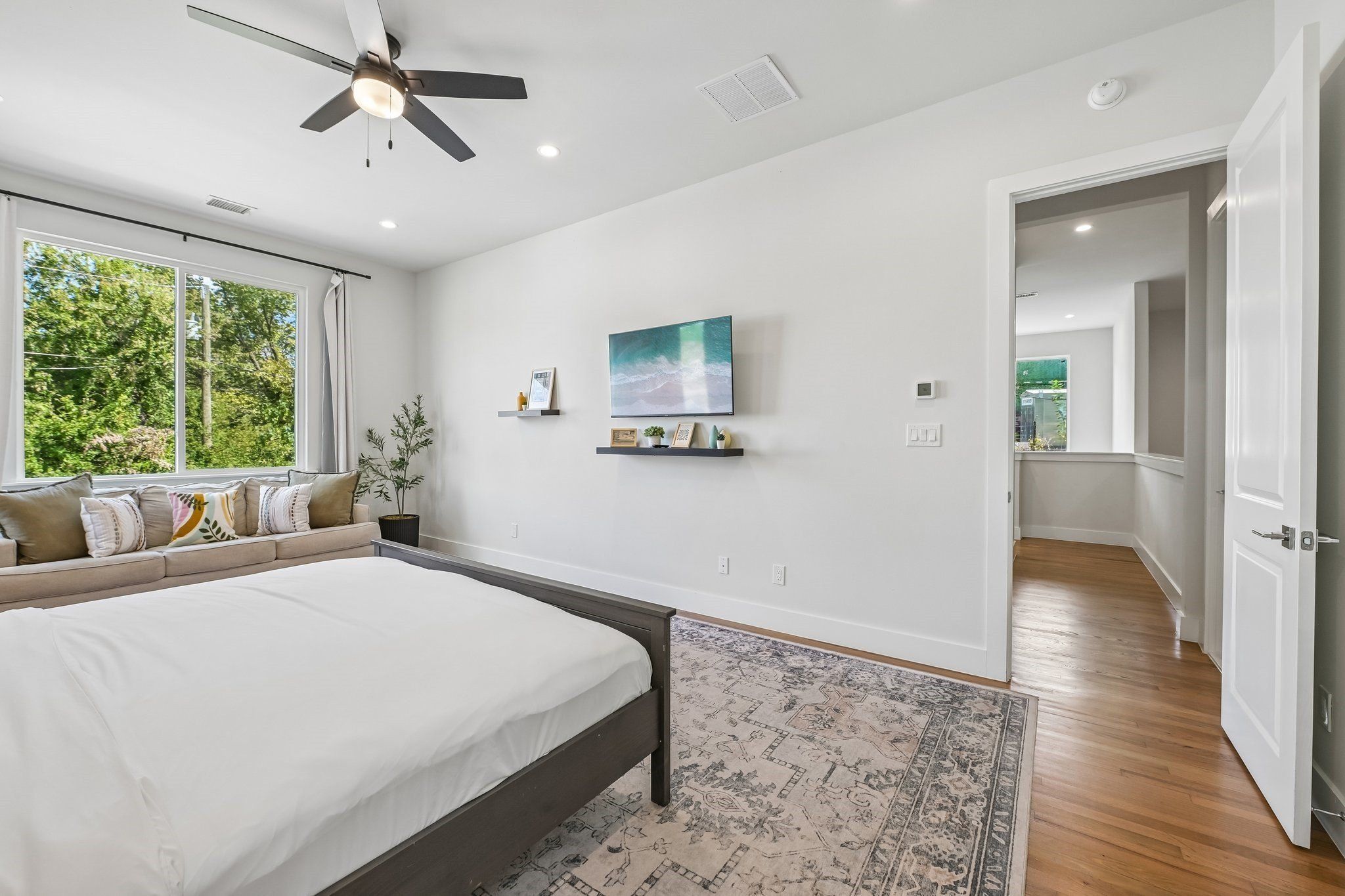 2403 Obenchain Street. Dallas, TX 75212