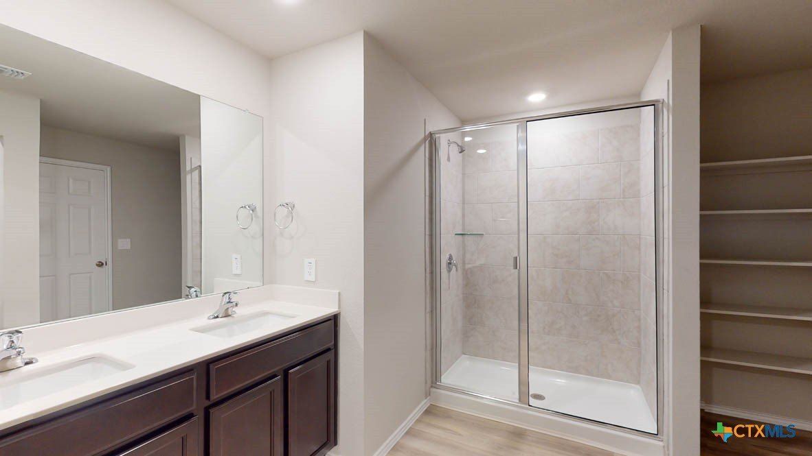 302 Isham Drive. Killeen, TX 76549