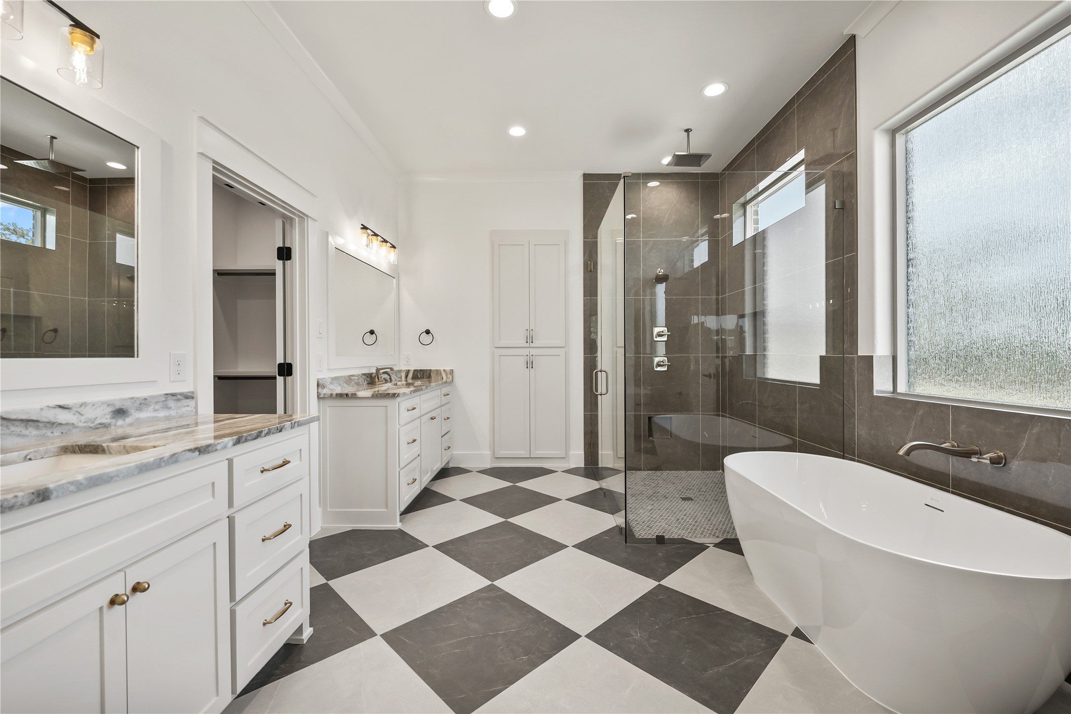 504 Bush Court. Weatherford, TX 76085