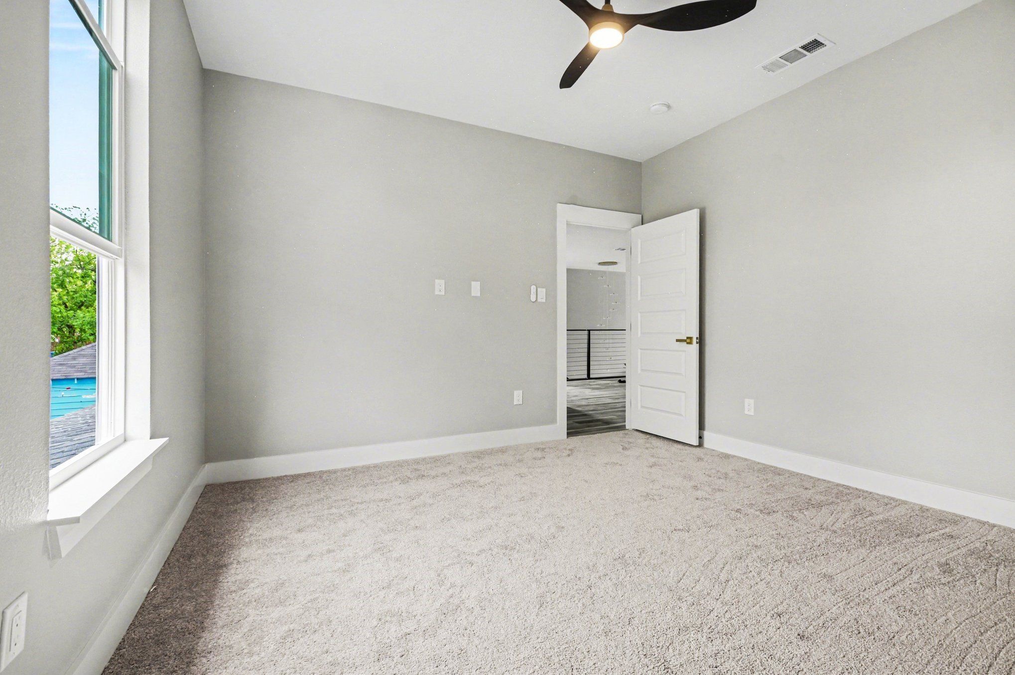 1442 Stella Avenue. Dallas, TX 75216