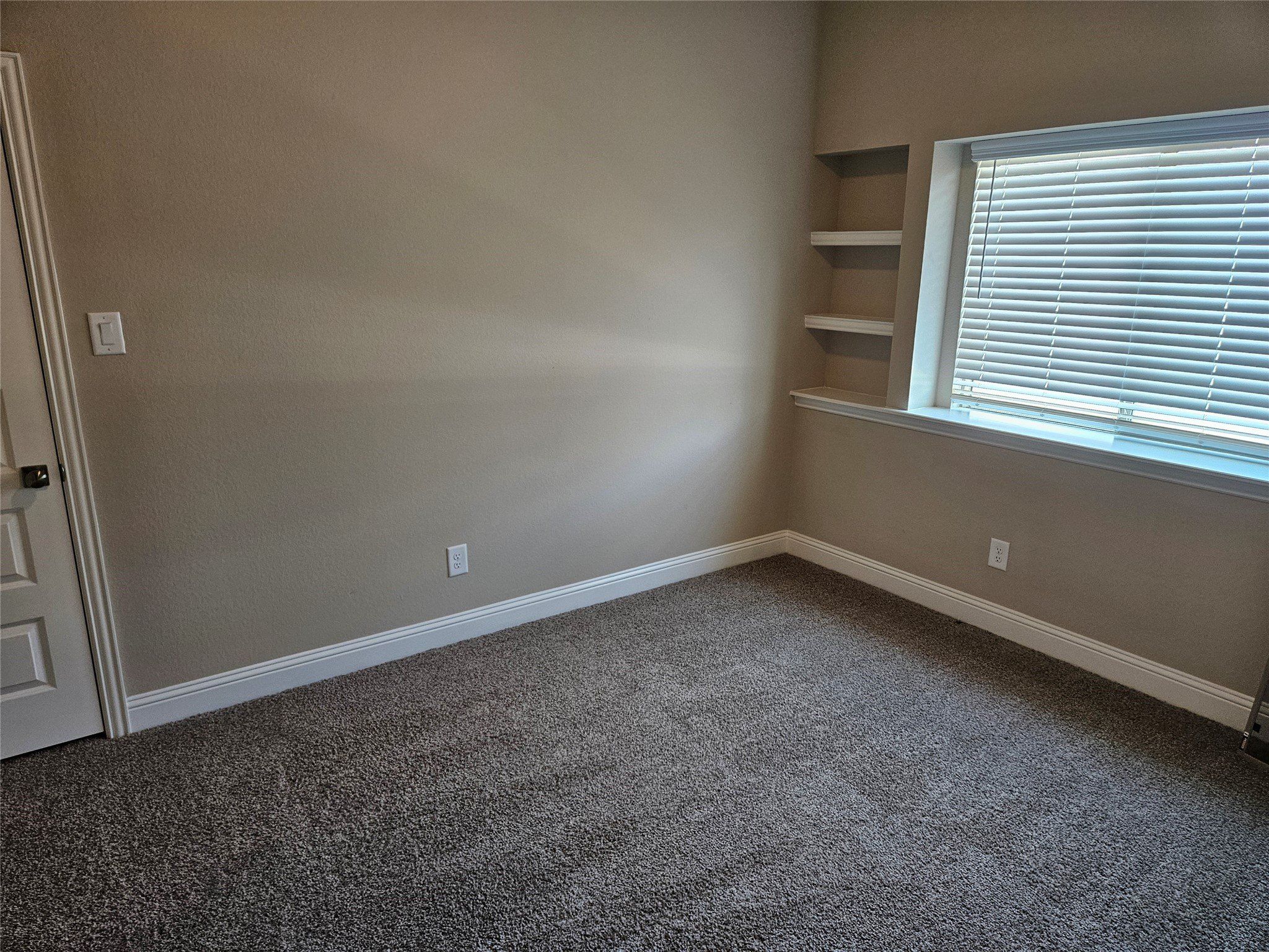 2721 Silo Lane. Van Alstyne, TX 75495