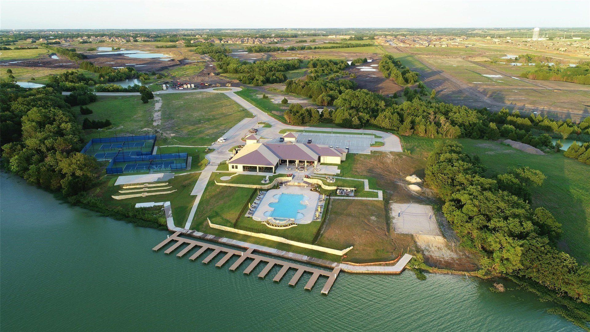 707 Sunlight Court. Heath, TX 75032
