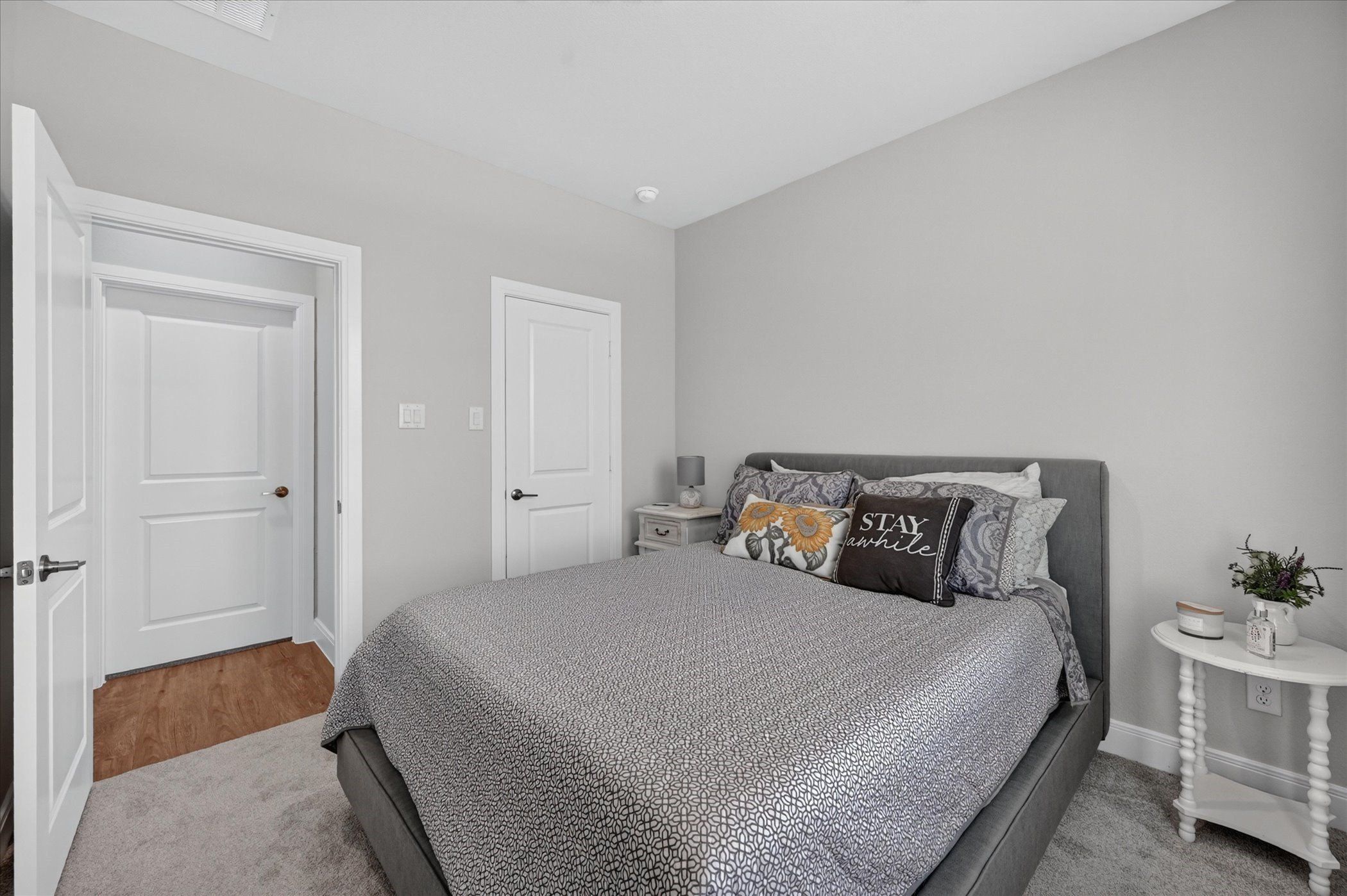 1112 Abigail Way. Midlothian, TX 76065