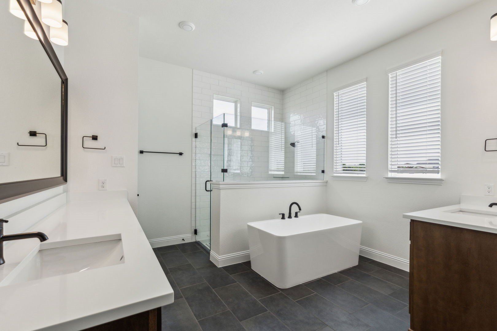 527 Birthright Lane. Rockwall, TX 75032