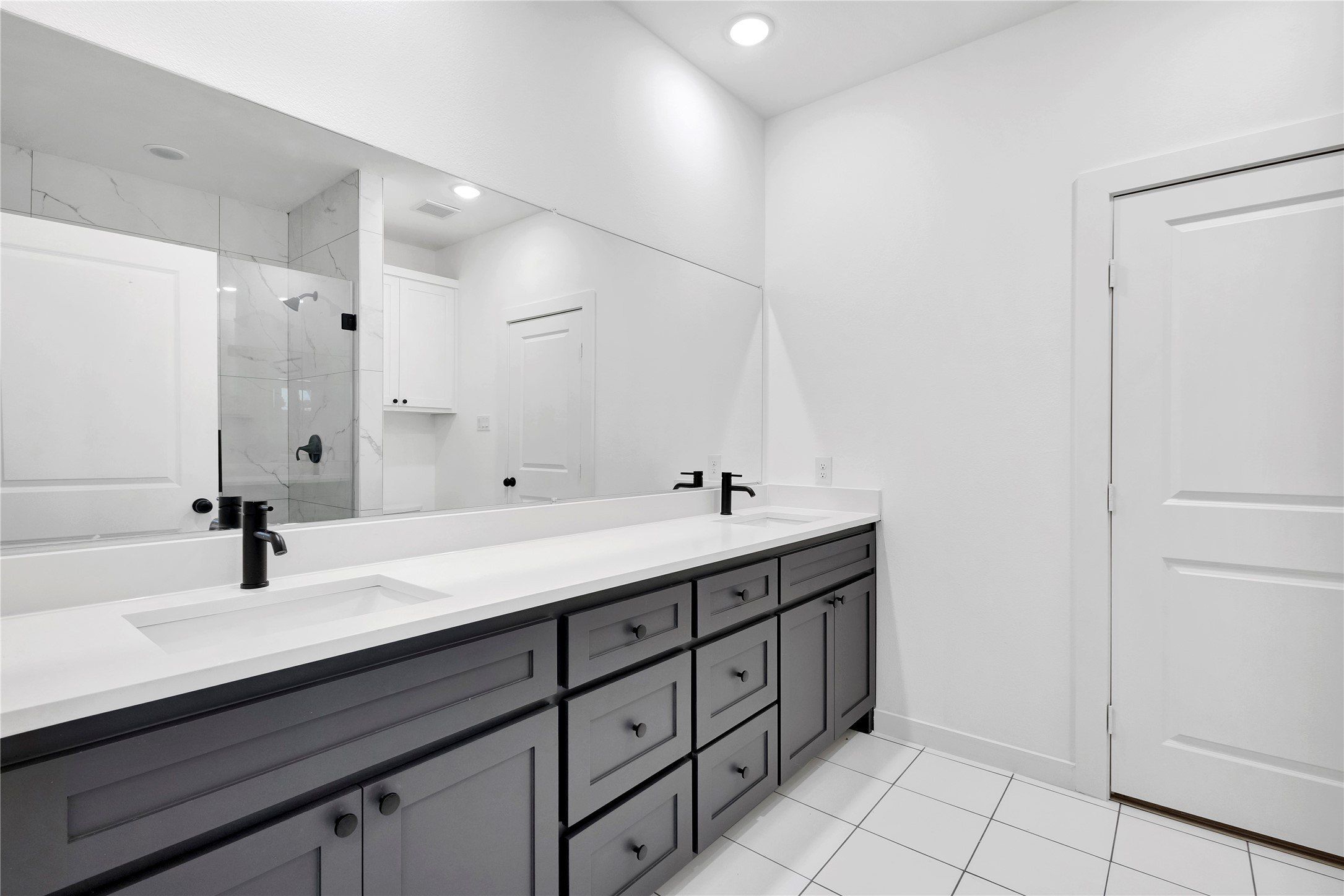 4410 Hamilton Avenue. Dallas, TX 75210