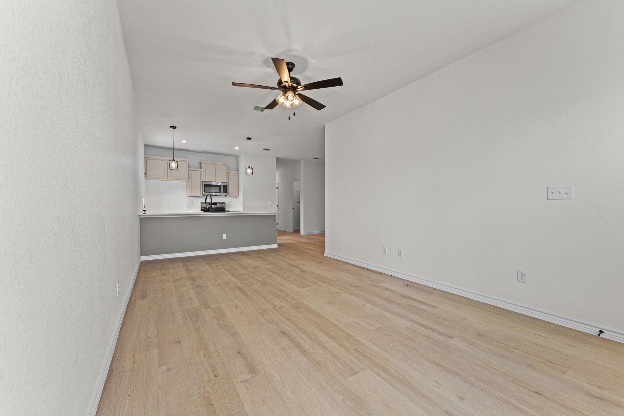 206 Dolphin Drive. Temple, TX 76501