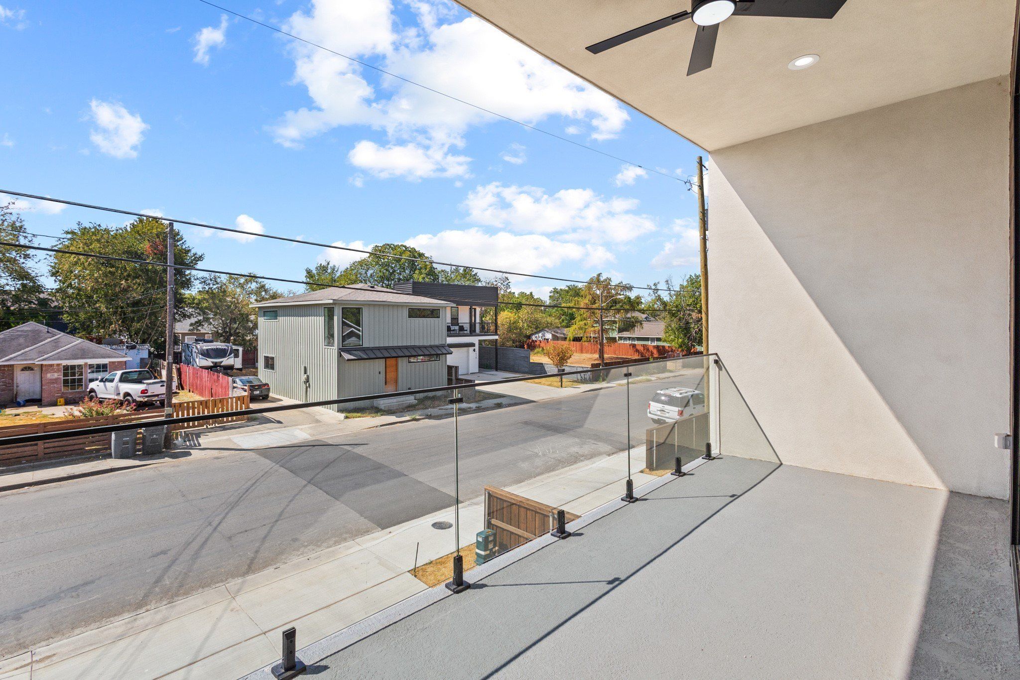 1503 Dennison Street. Dallas, TX 75212