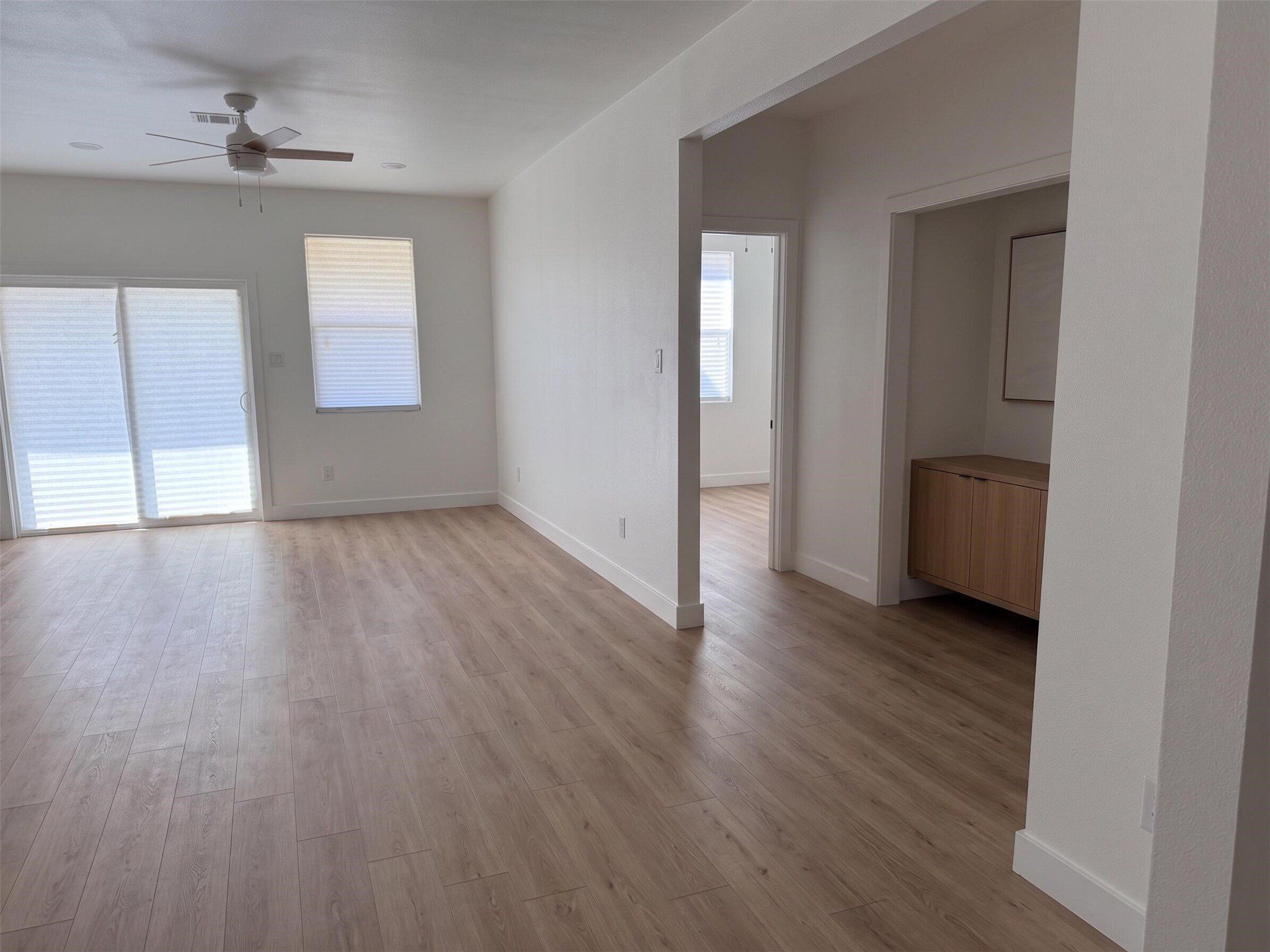 219 Lakeshore Drive. Runaway Bay, TX 76426