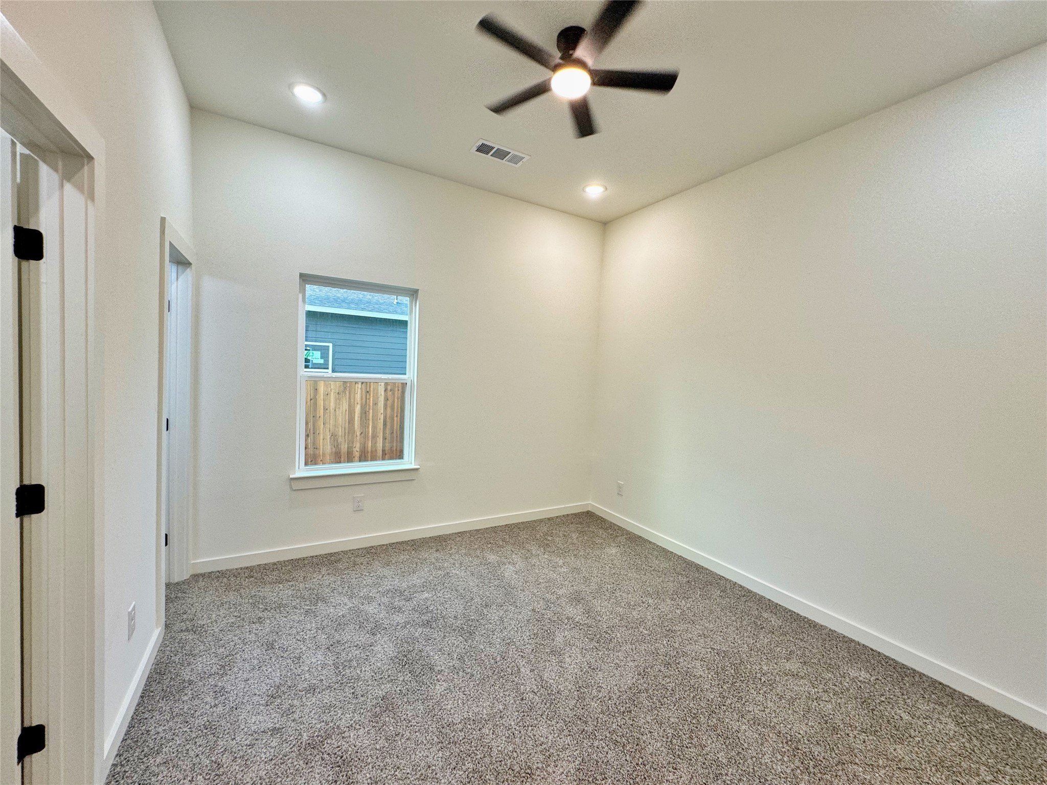 1814 Division Street. Commerce, TX 75428