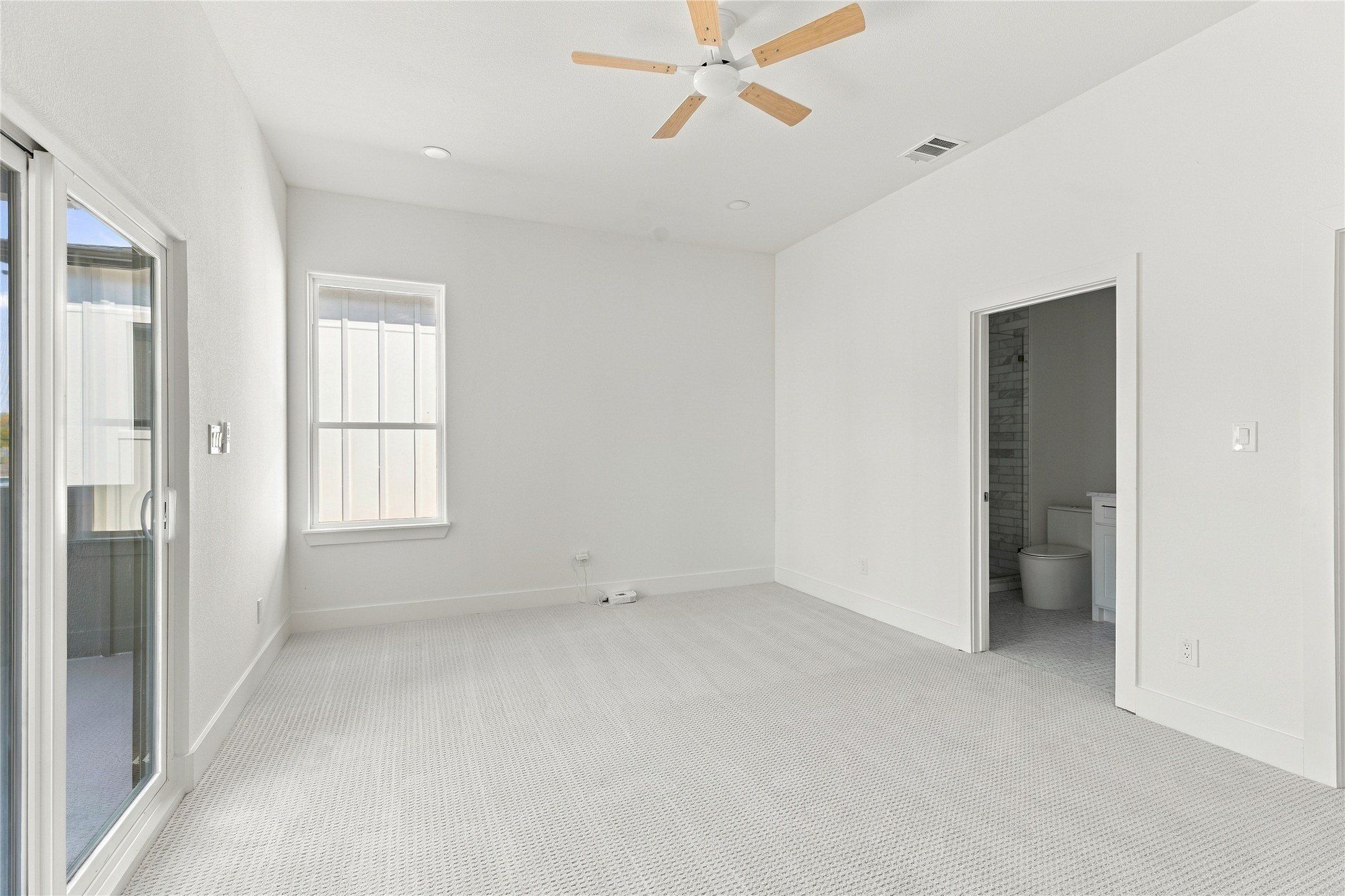 1846 Life Avenue. Dallas, TX 75212