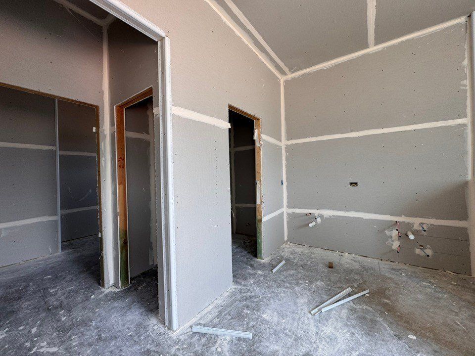 121 Oak Grove Way. Springtown, TX 76082
