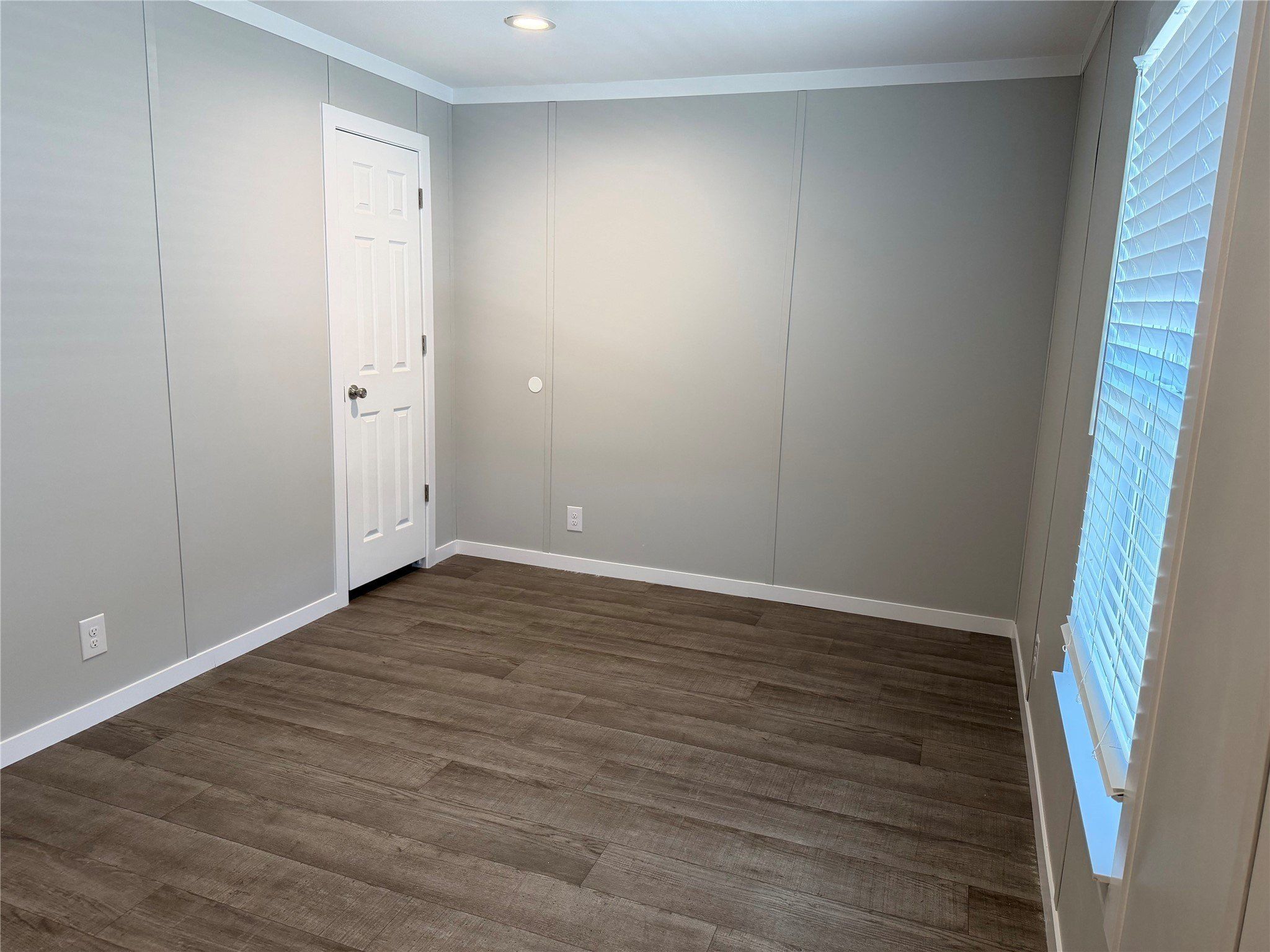 112 Overlook Drive. Azle, TX 76020
