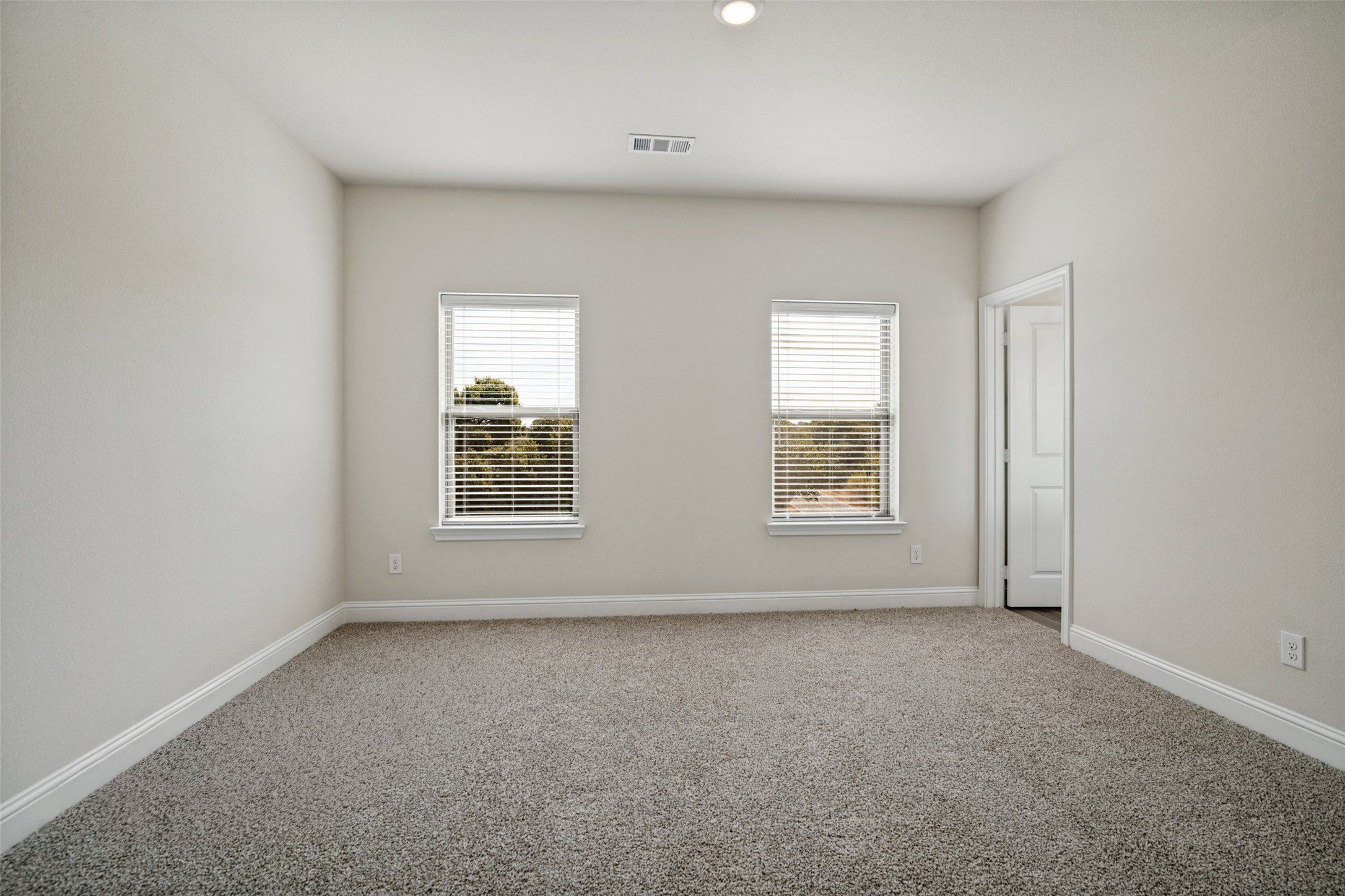 6446 Mason Court. Dallas, TX 75227