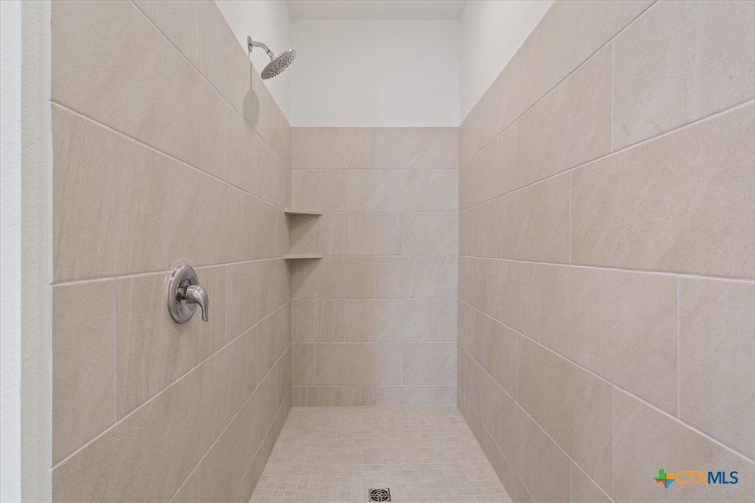 107 Myla Cove. Copperas Cove, TX 76522