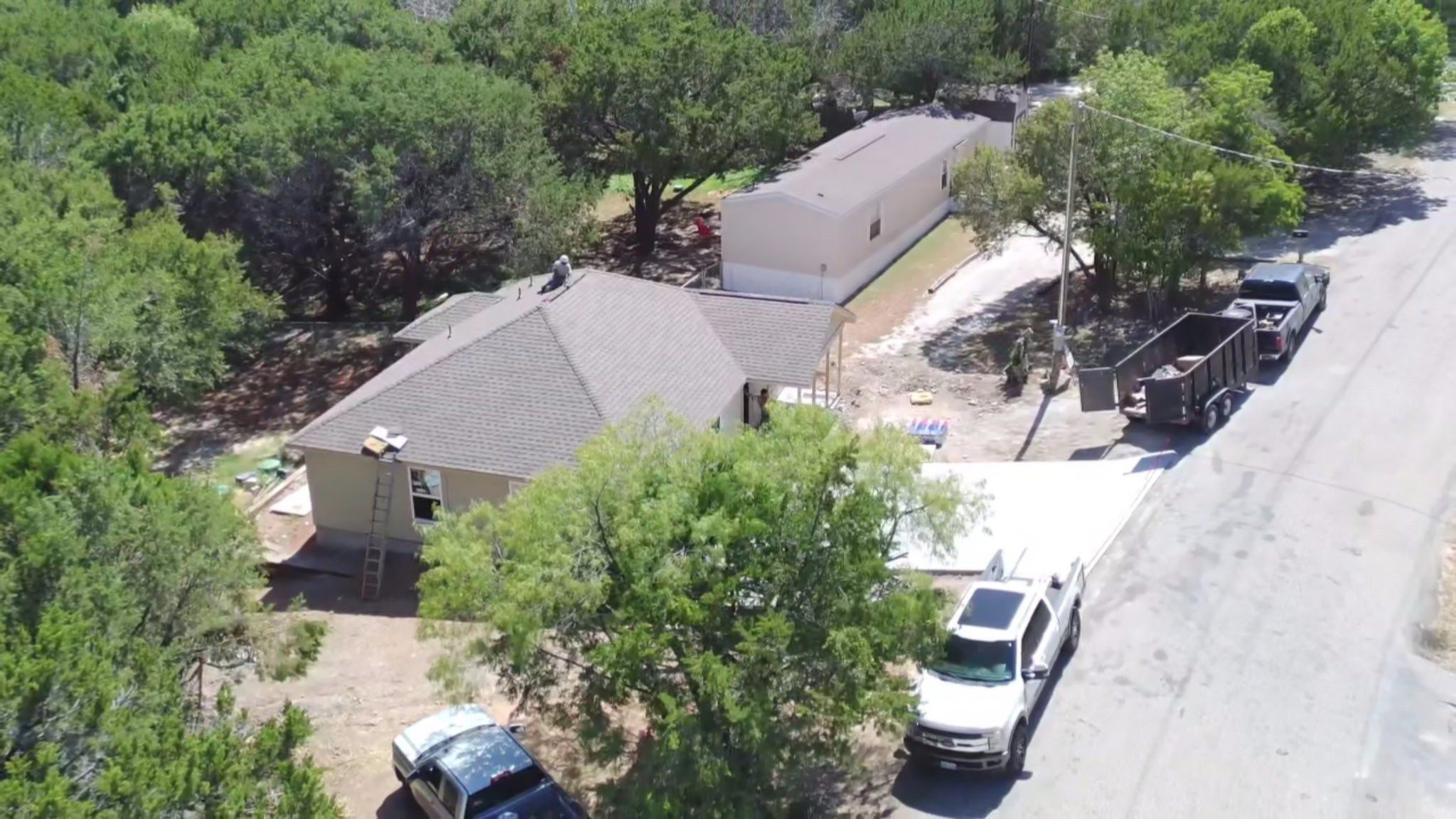 1021 Comanche Cove Drive. Granbury, TX 76048