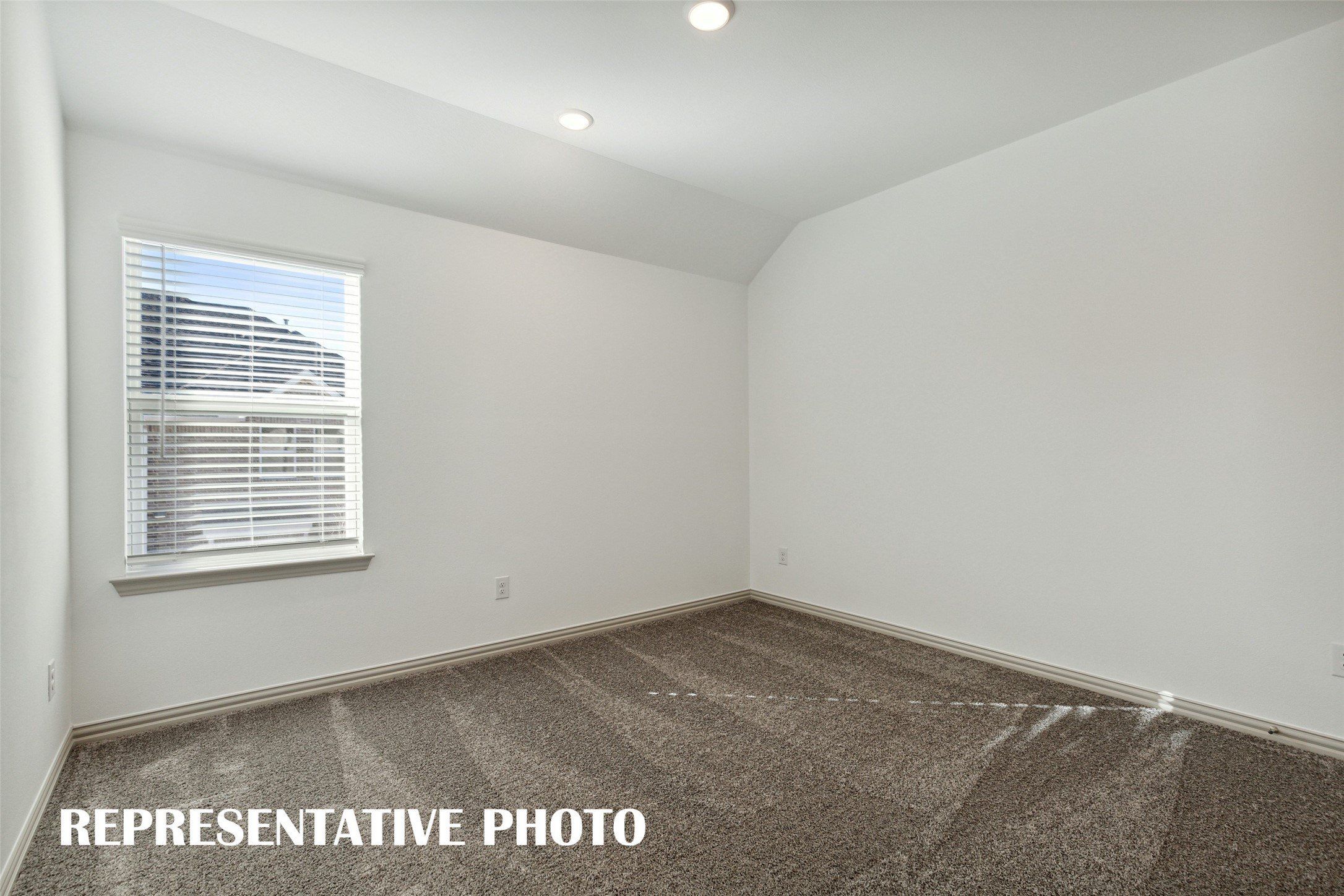 3704 Pierce Lane. Grand Prairie, TX 75052