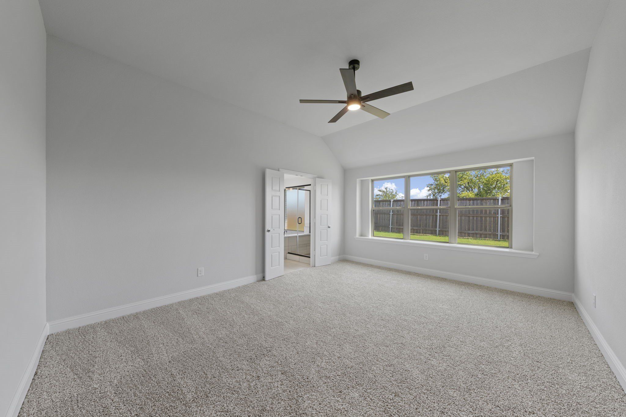2452 Acacia Road. Cleburne, TX 76033