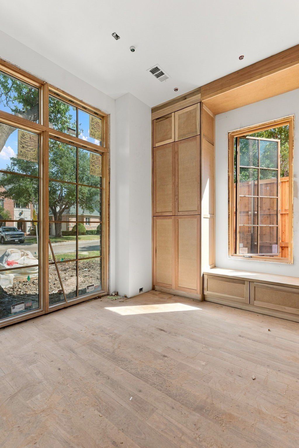 6716 Aberdeen Avenue. Dallas, TX 75230