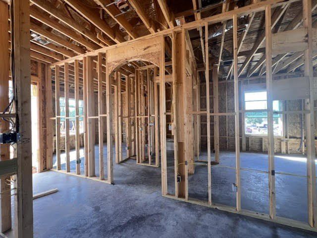 816 Oak Lane. Cottonwood Shores, TX 78657