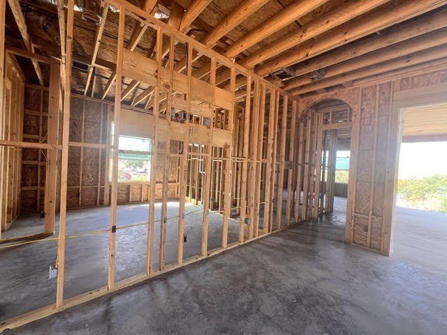 816 Oak Lane. Cottonwood Shores, TX 78657