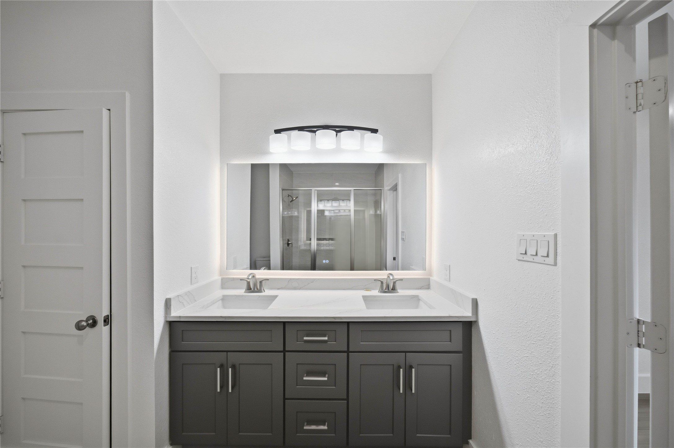 3621 Meyers Street. Dallas, TX 75215