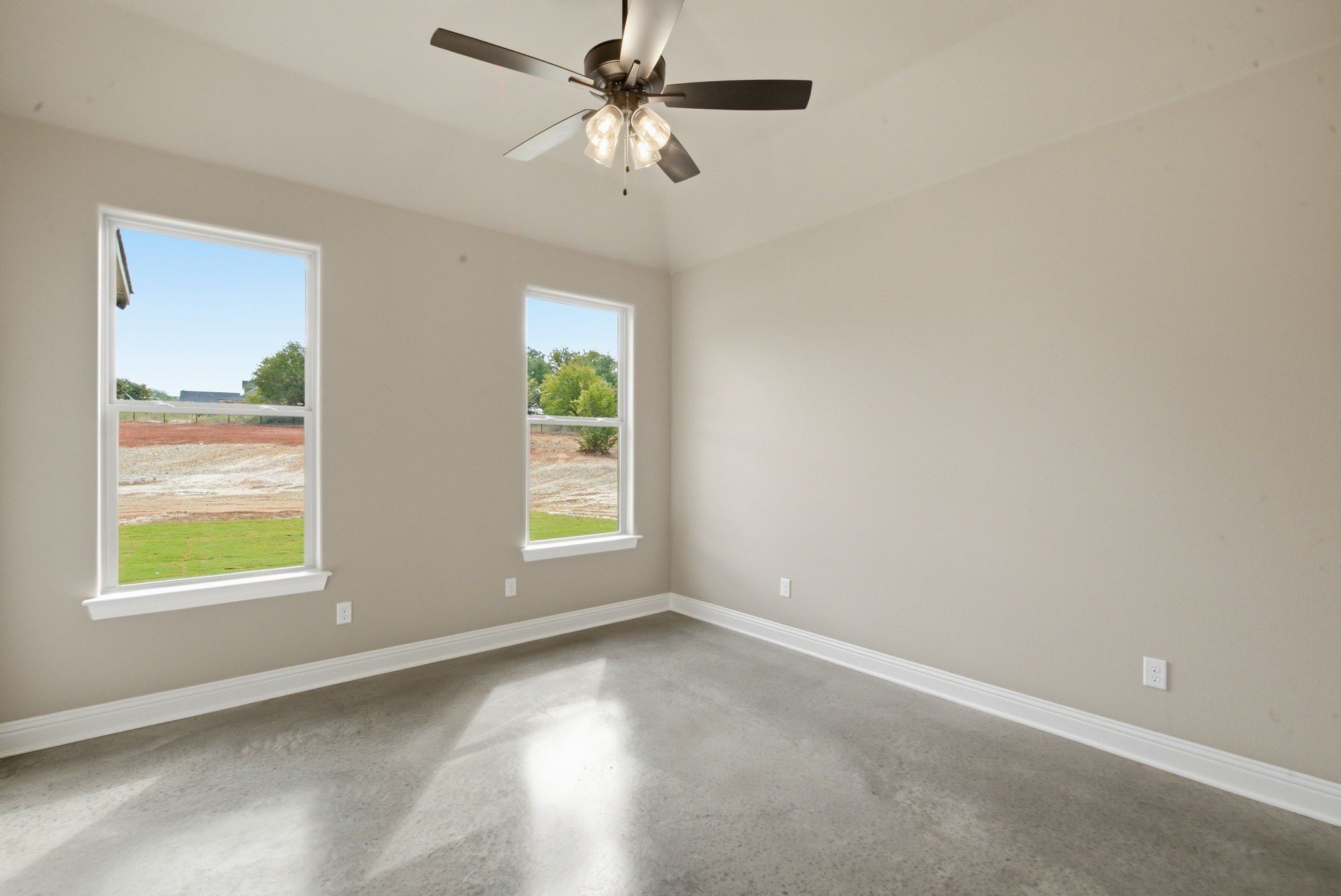 125 Graystone Drive. Weatherford, TX 76087