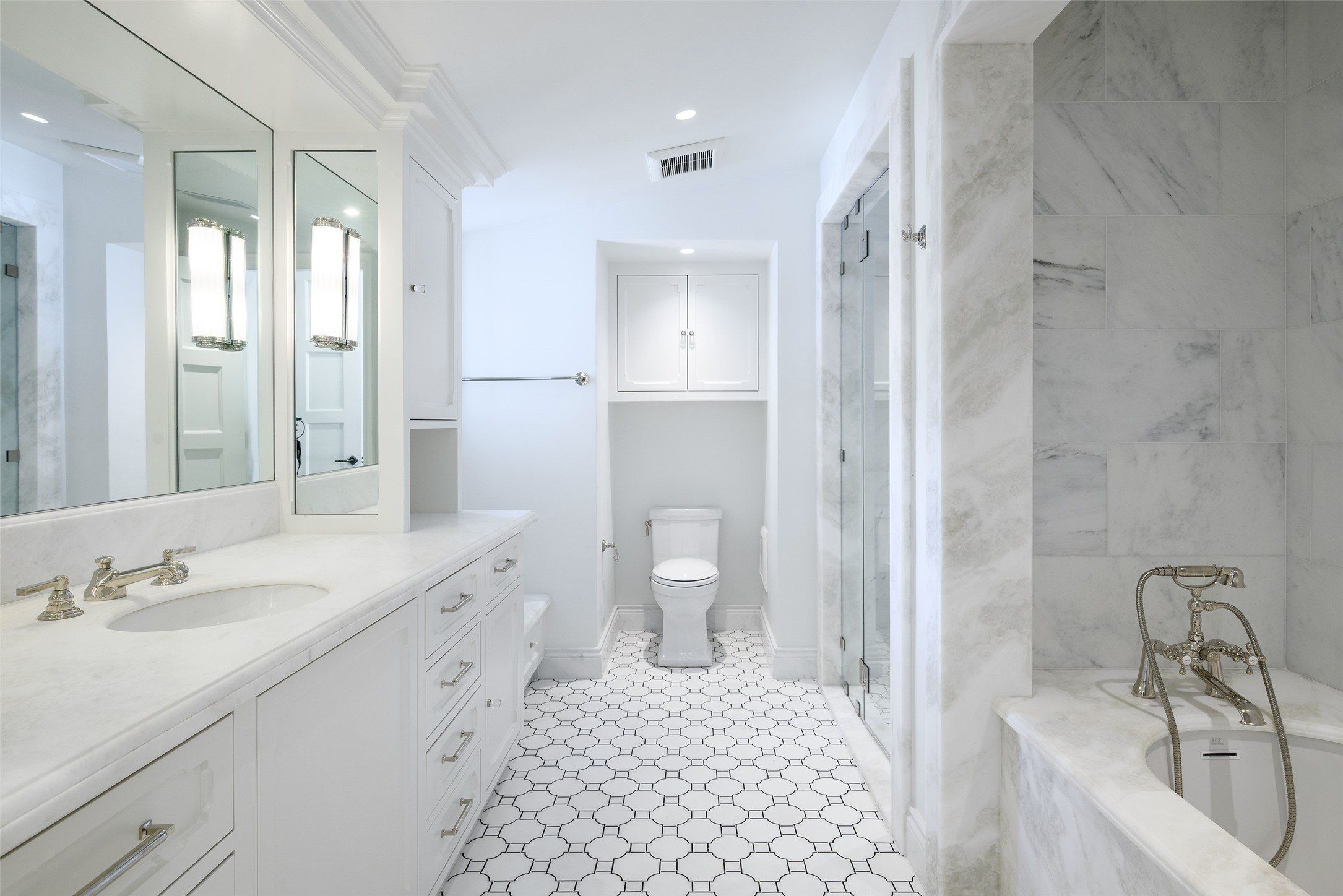4400 Belfort Place. Highland Park, TX 75205